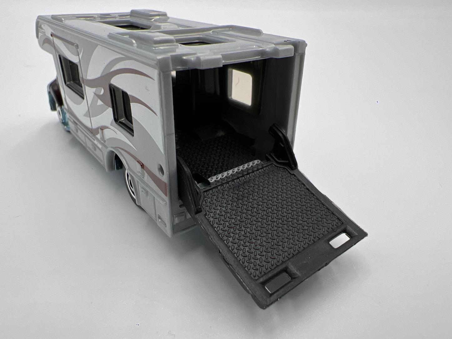 Matchbox 1/64 MBX Motor Home Loose