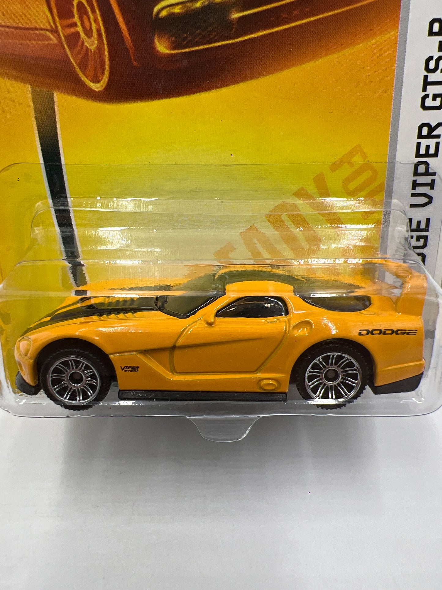 Matchbox Sports Cars #24 Dodge Viper GTS-R Yellow 217F