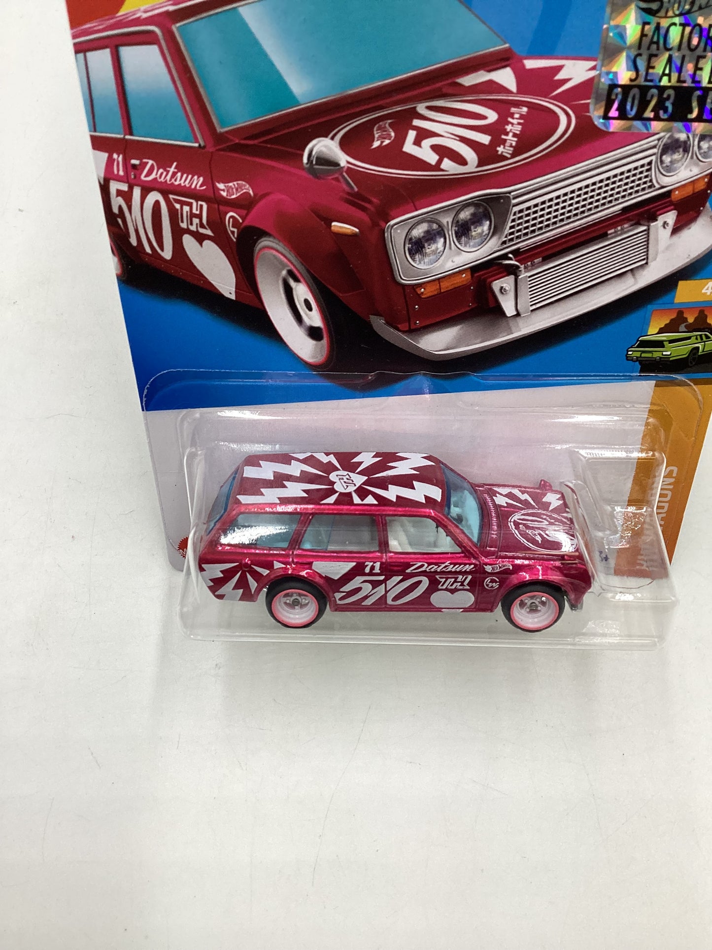 Hot Wheels 2023 Super Treasure Hunt 1/1250 Datsun Bluebird Wagon [510] with protector Factory Sealed