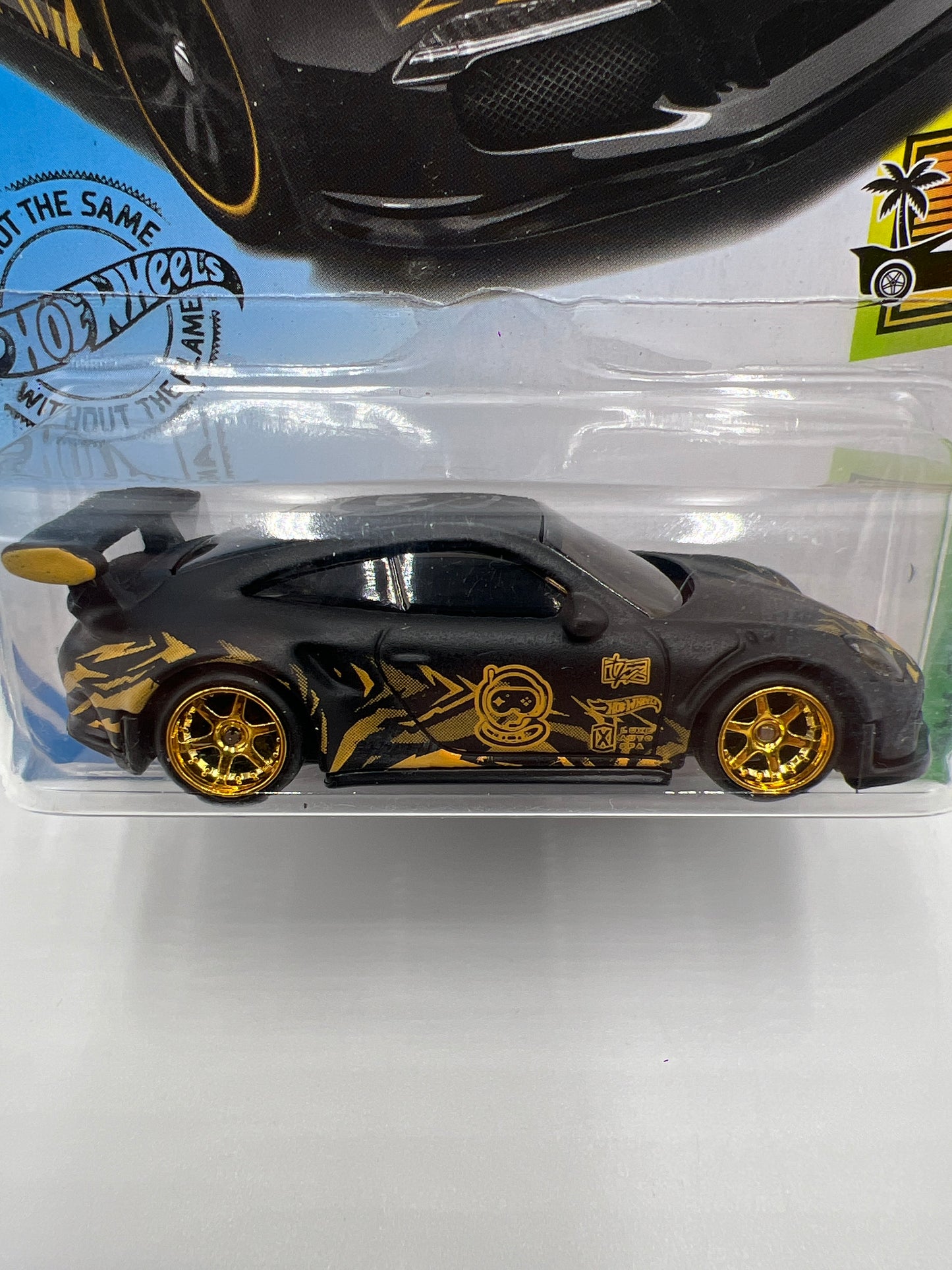 Hot Wheels Porsche 911 GT3 RS Black Wheel Swap Custom On Card W/Protector SR