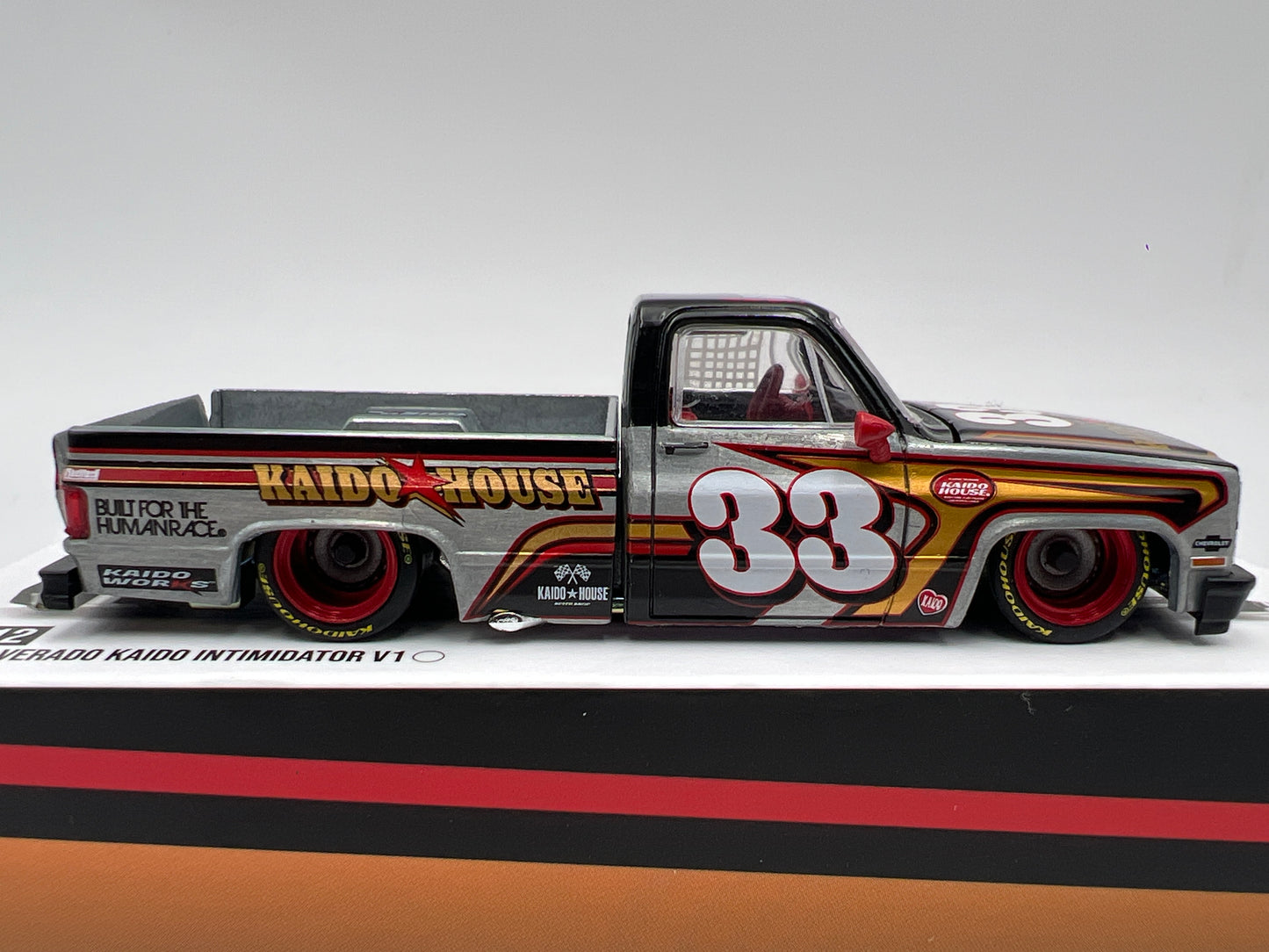 Mini GT x Kaido House #212 CHASE Chevrolet Silverado Kaido Intimidator V1