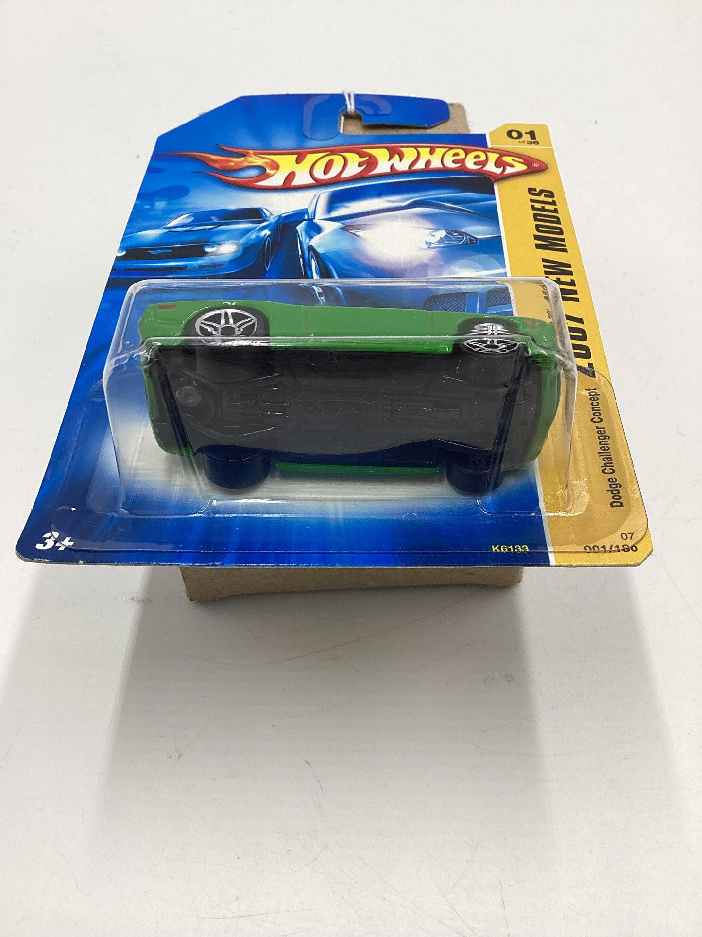 2007 Hot Wheels New Models #1 Dodge Challenger Concept Green PR5 Wheels 39D