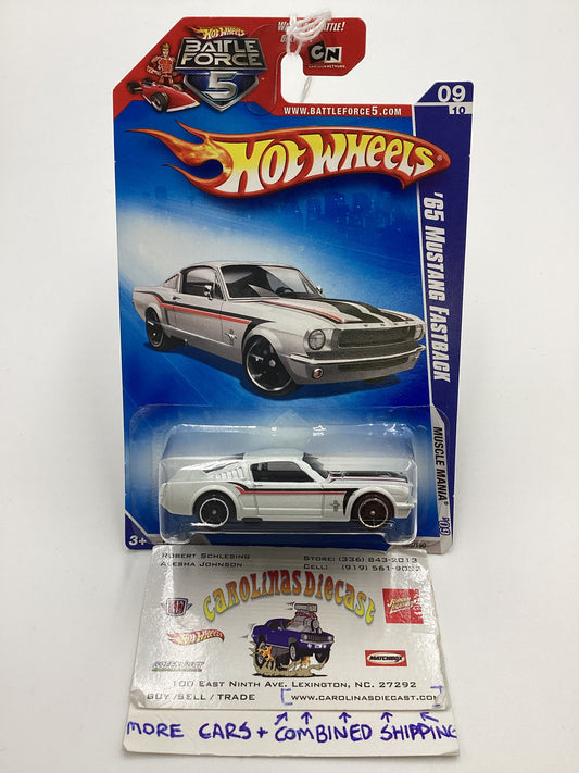 2009 Hot Wheels #085 65 Ford Mustang Fastback White  Battle Force 5 Card 25G