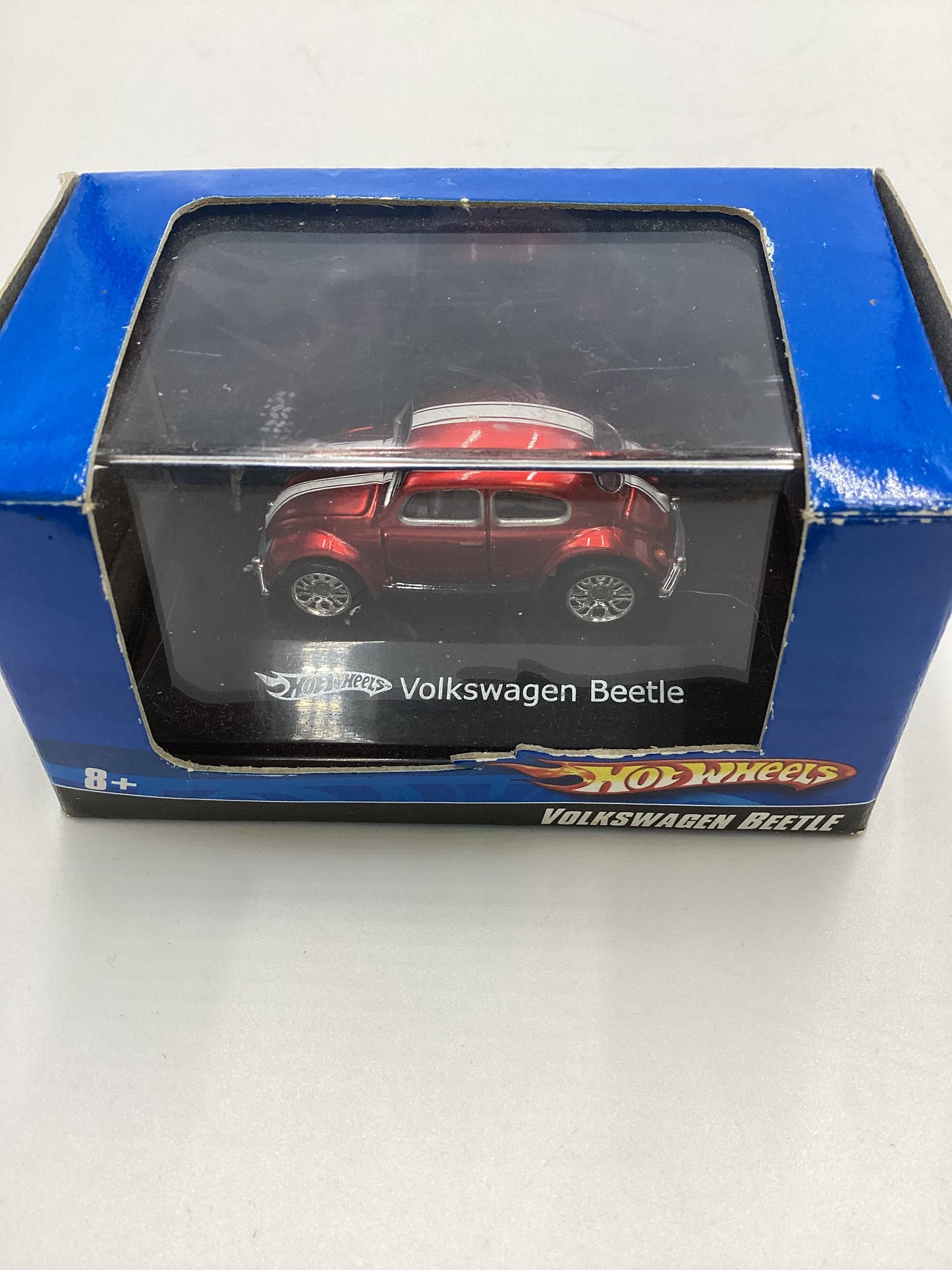Hot Wheels 1:87 Scale Volkswagen Beetle Red