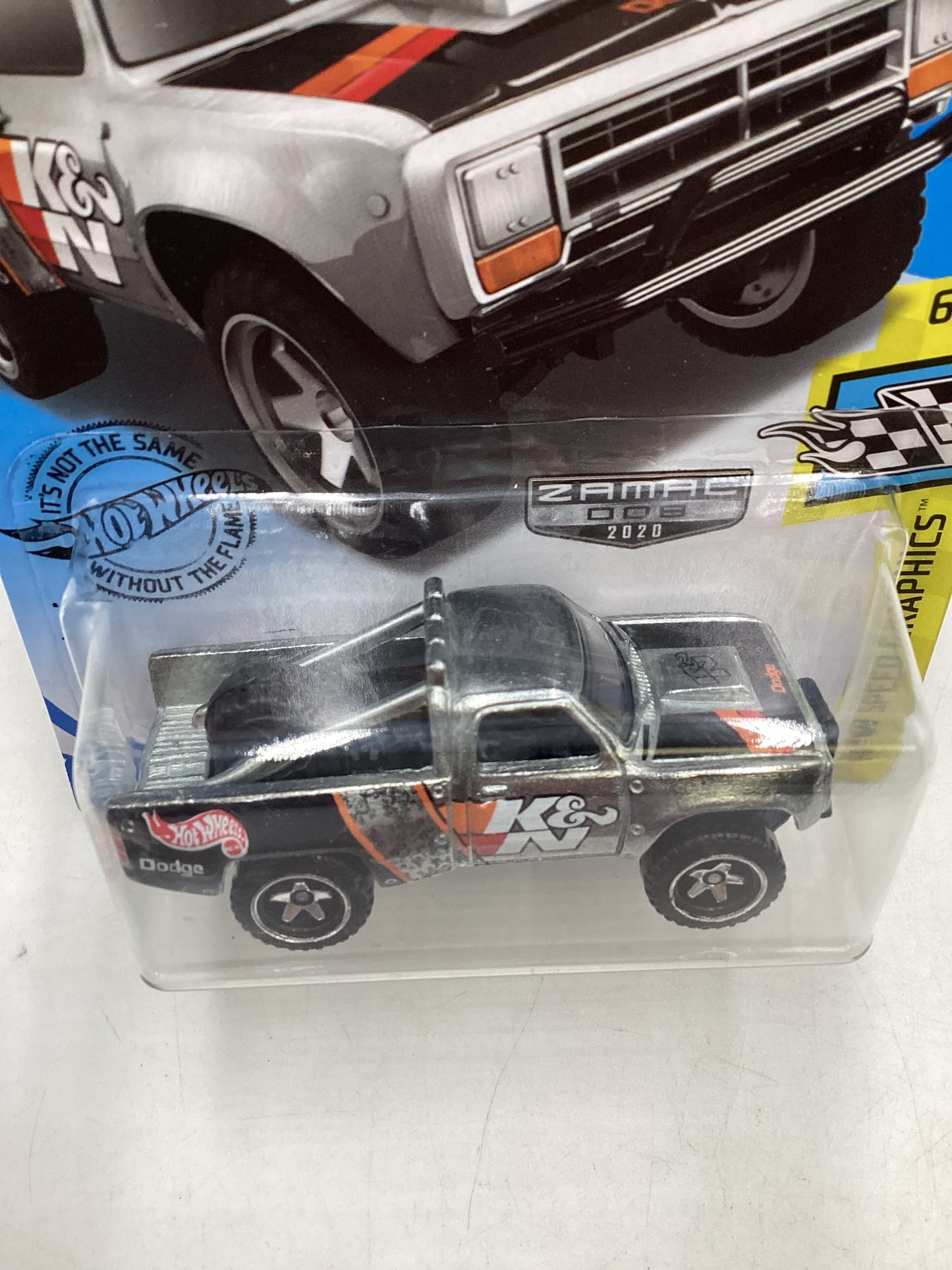 2020 Hot wheels Zamac 008 #128 87 Dodge D100 148D