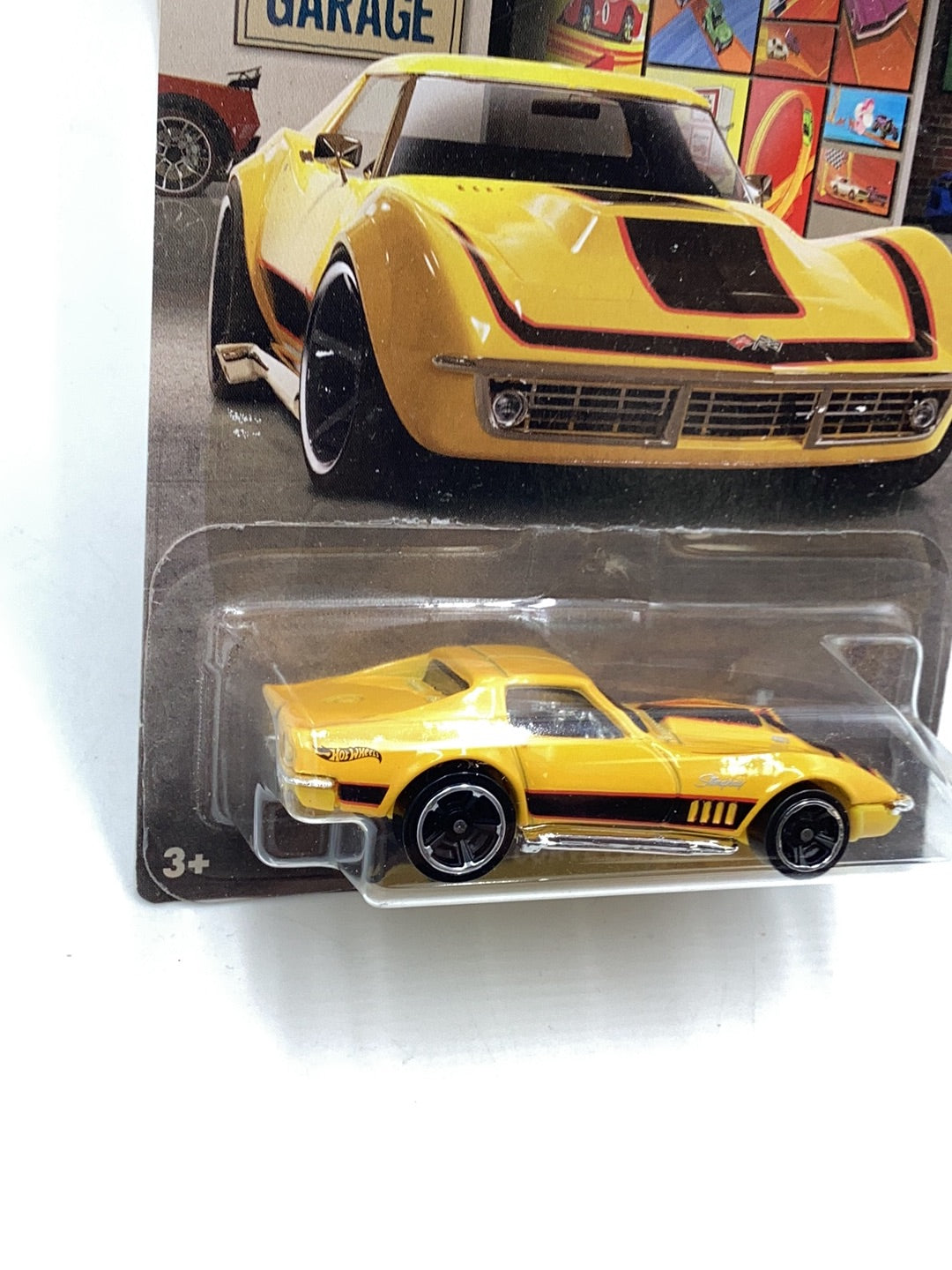 Hot Wheels Garage 4/10 69 Corvette