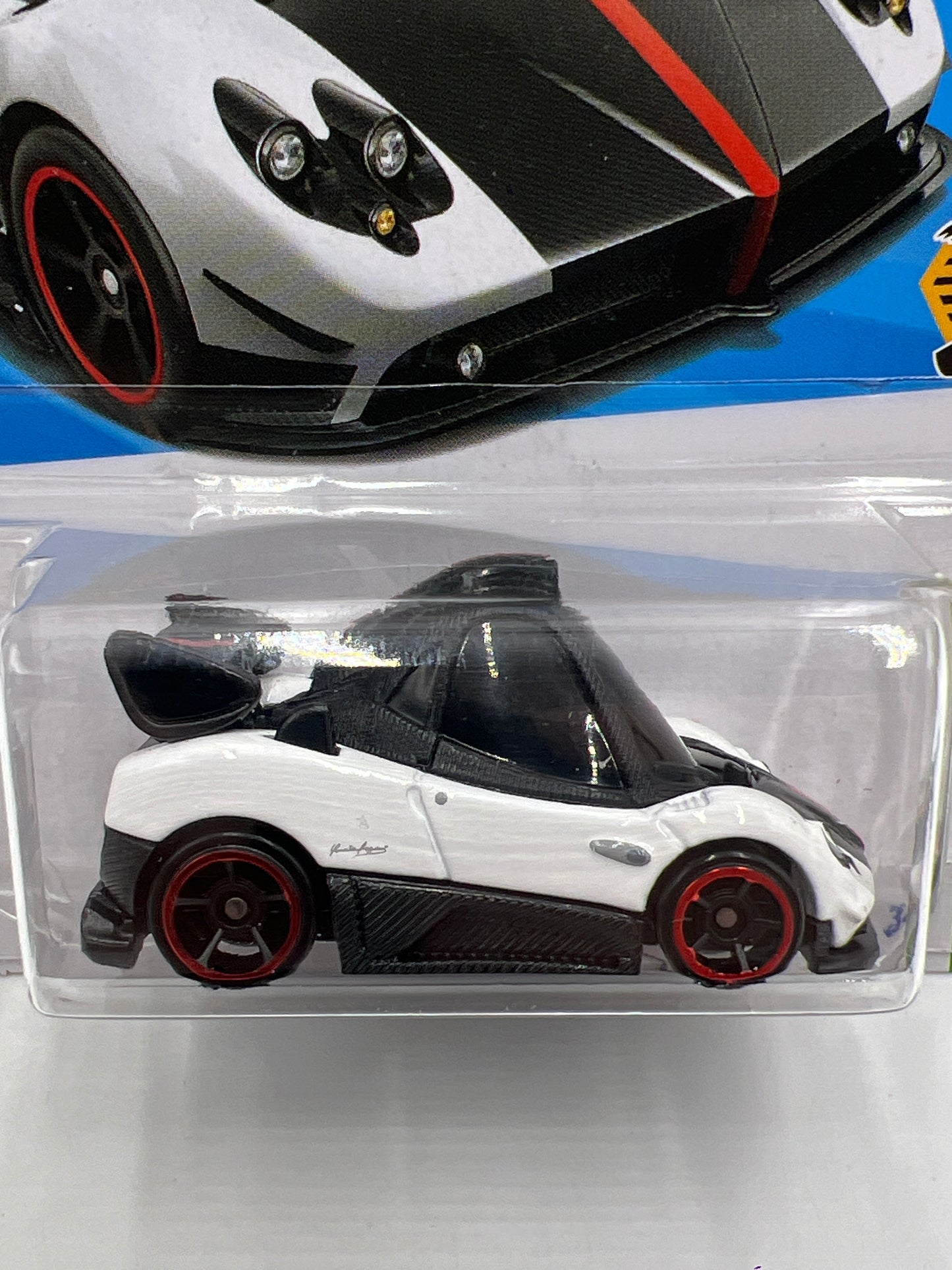 2026 Hot Wheels B Case Exoticars #26 Pagani Zonda Cinque White Tooned 95i