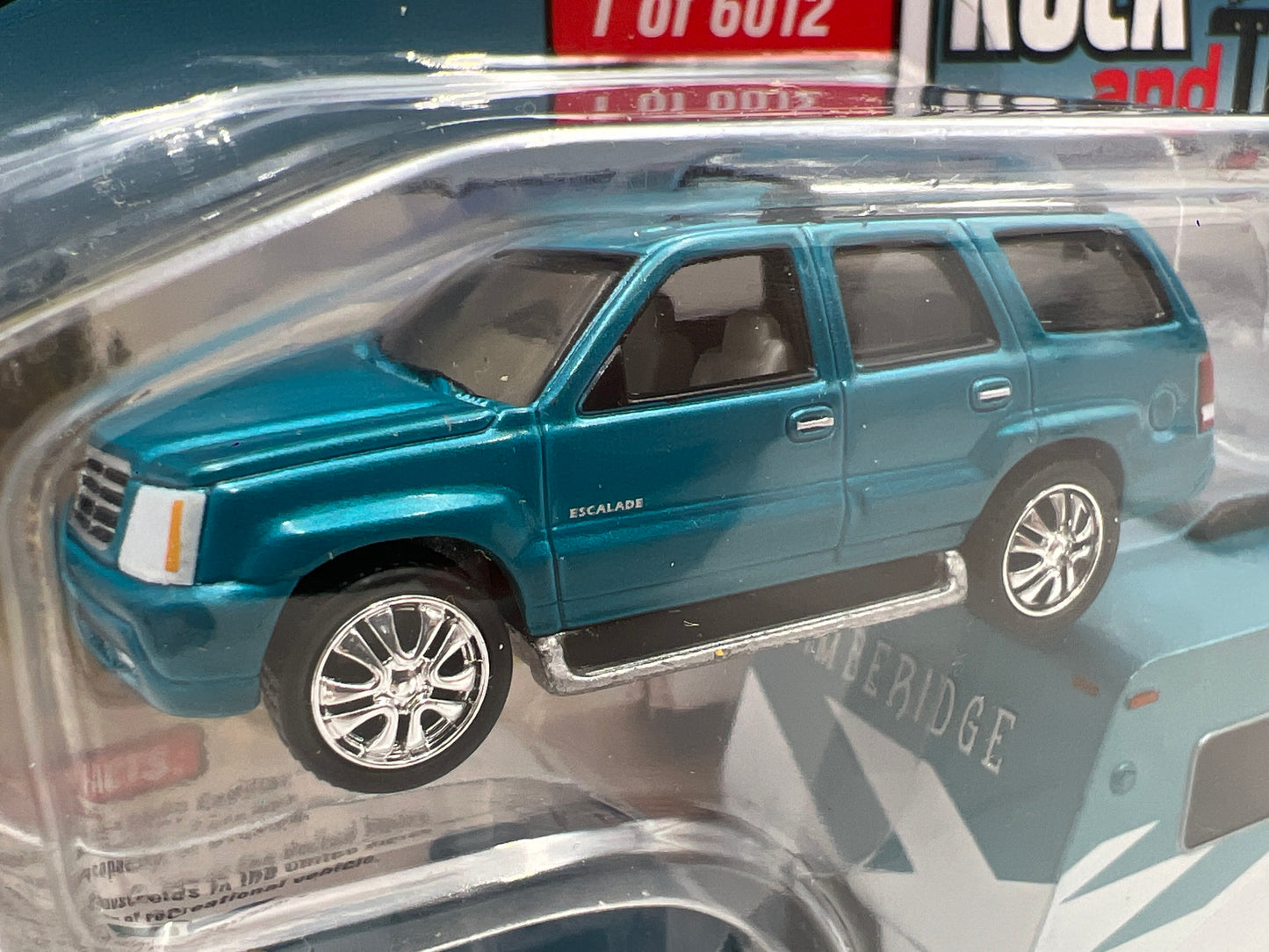 Johnny Lightning Truck And Trailer R1 Version A 2005 Cadillac Escalade W/Camper Trailer