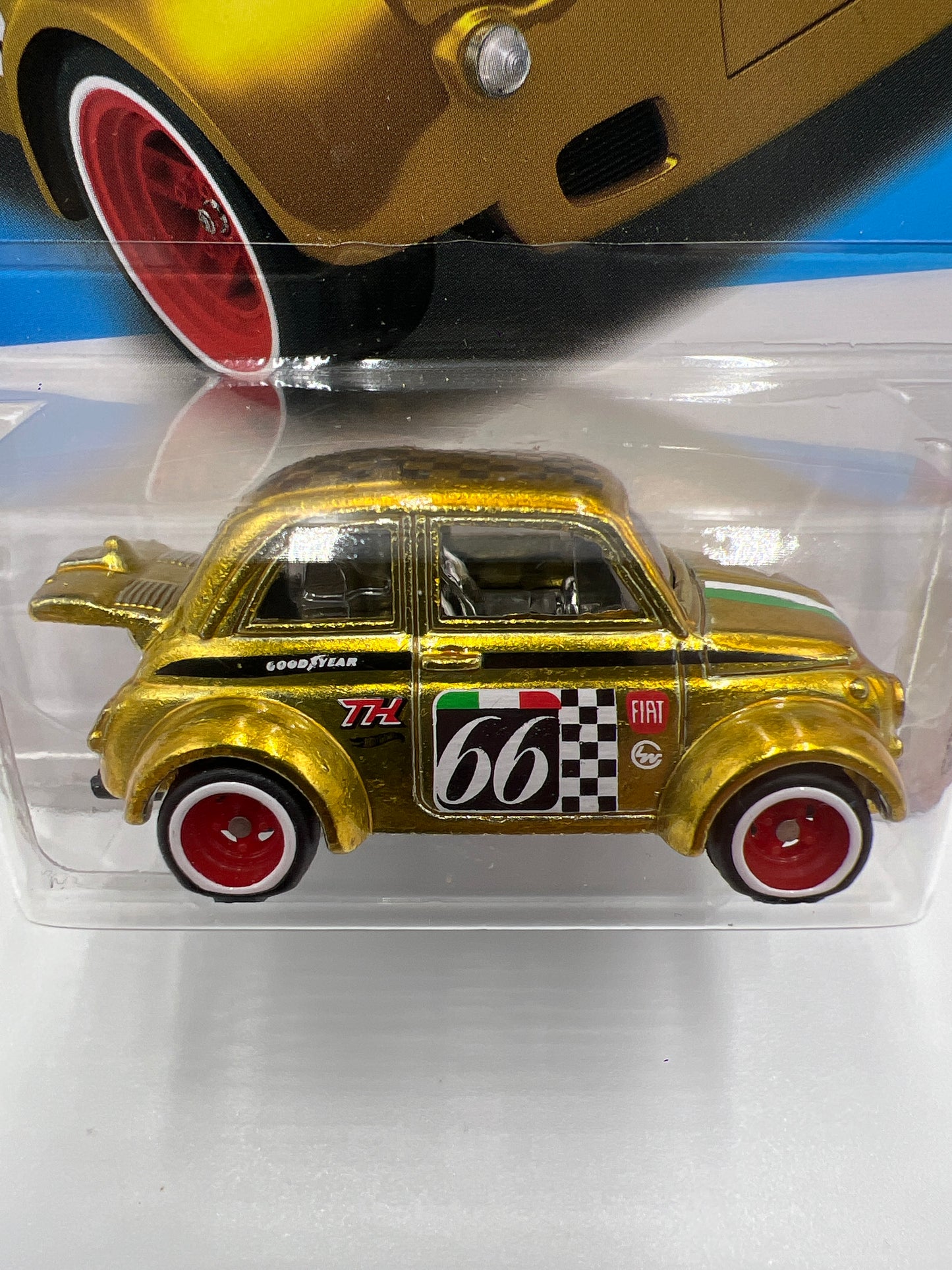 2024 Hot Wheels ERROR Super Treasure Hunt #117 60s Fiat 500D Modificado W/Protector