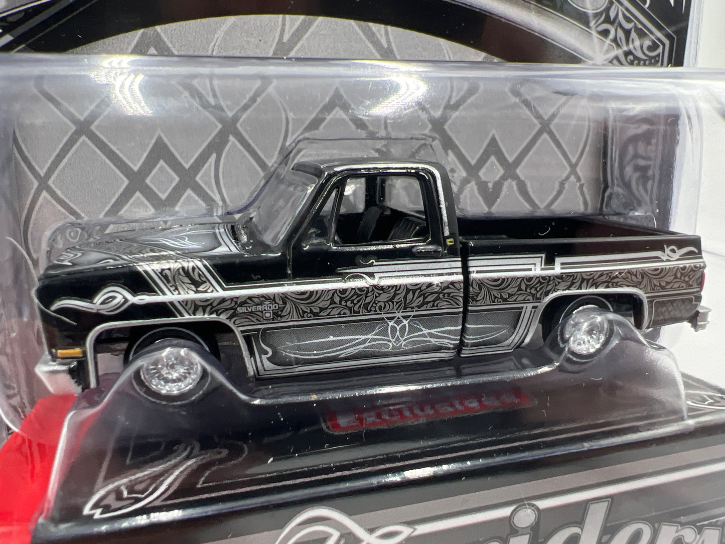 Auto World Mijo Exclusives Lowriders 1/3600 1983 Chevrolet Silverado Black/Silver 181B