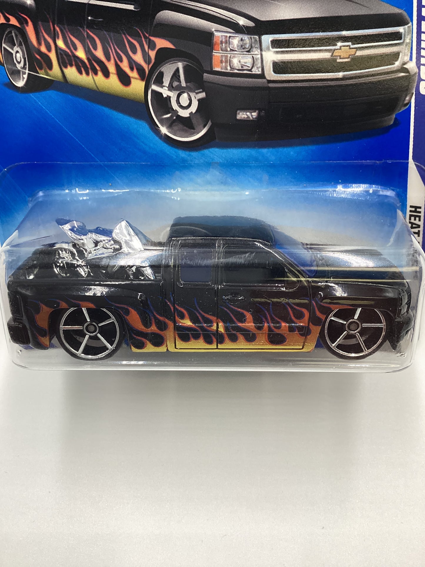 2009 Hot Wheels #117 Chevy Silverado Black (SR)