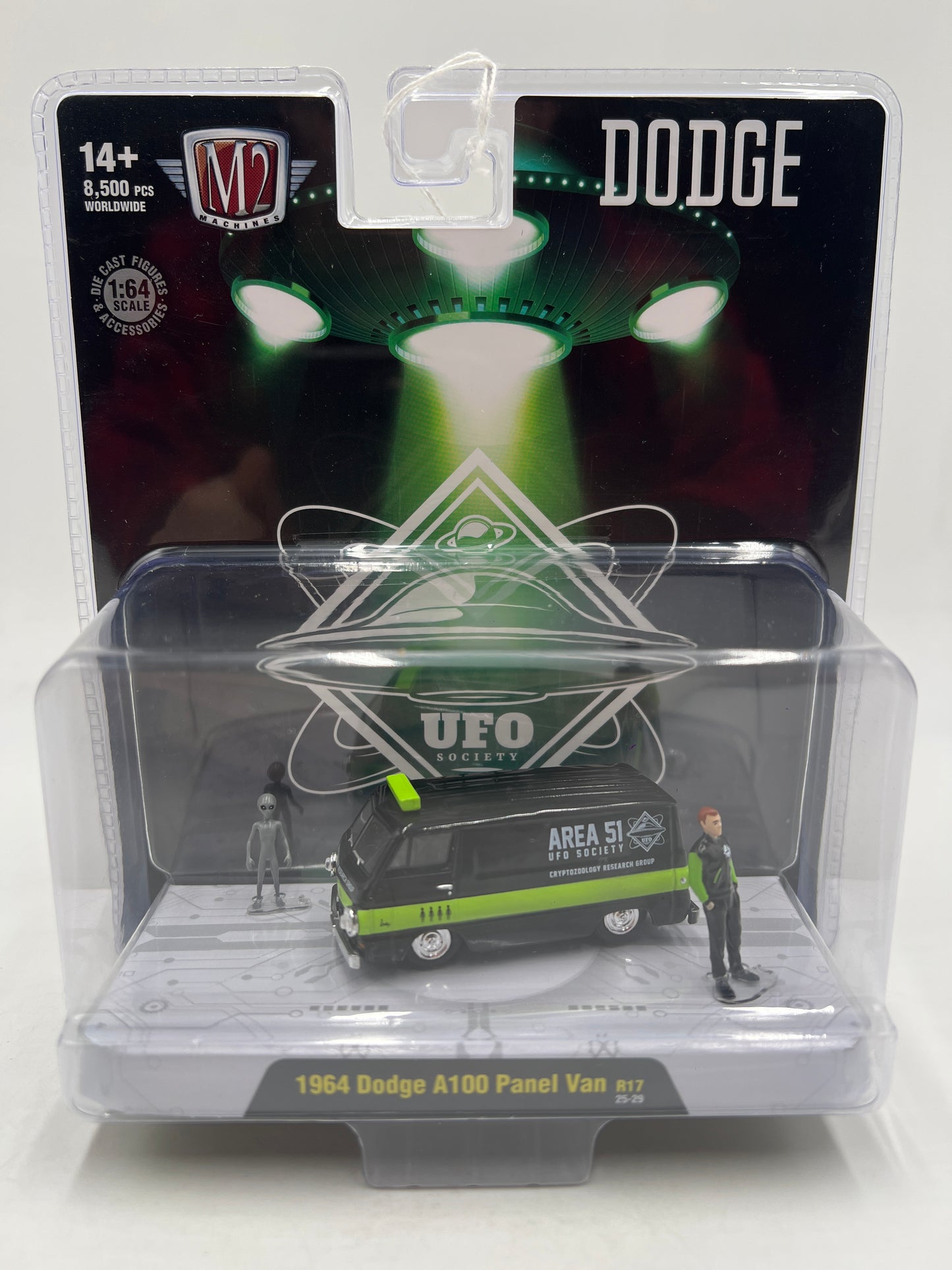 M2 Machines Diorama R17 Area 51 UFO Society 1964 Dodge A100 Panel Van Black/Green 195F