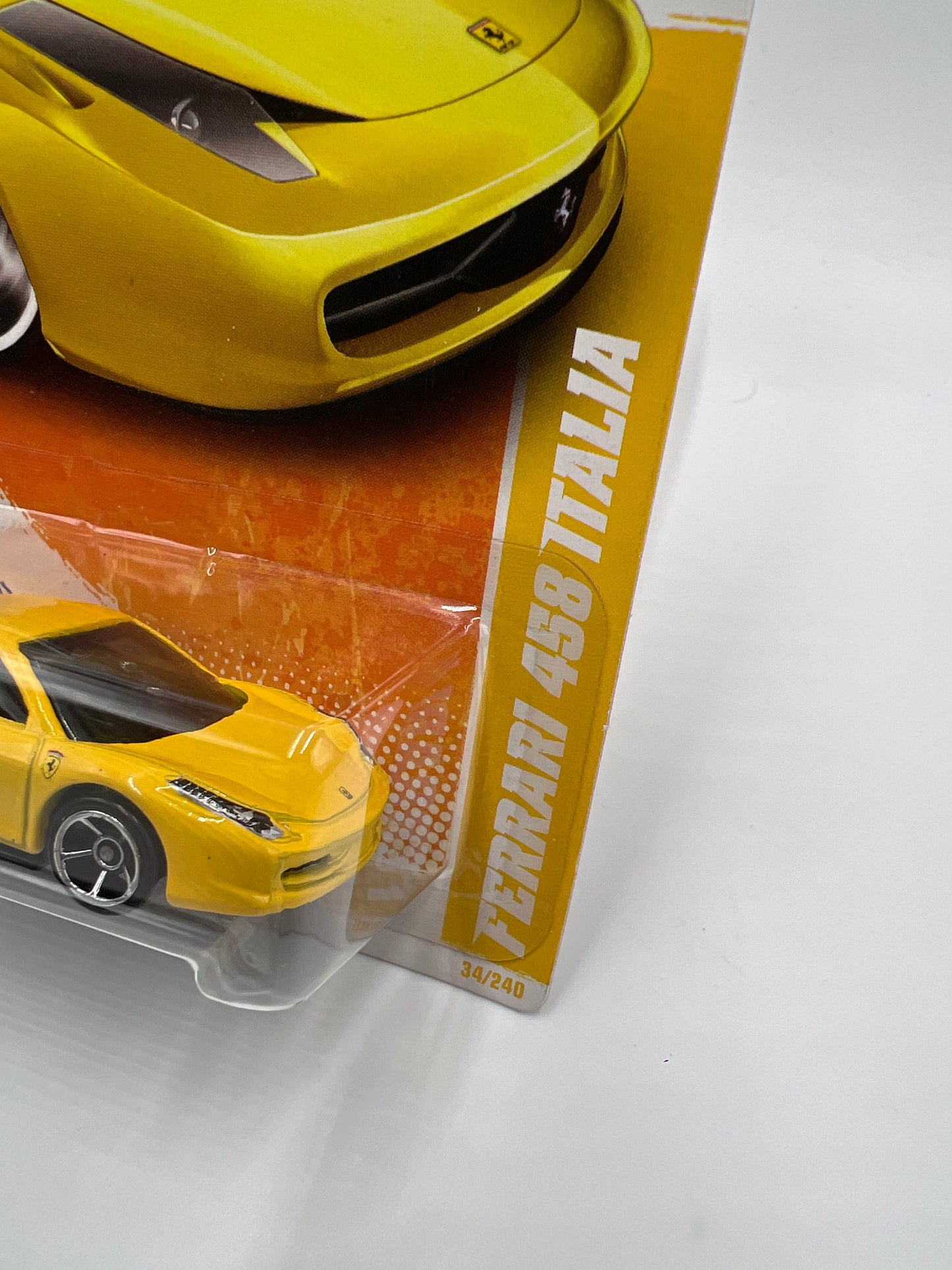 2010 Hot Wheels New Models #34 Ferrari 458 Italia Yellow SR