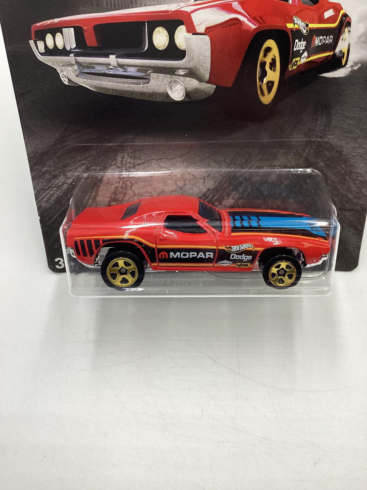 Hot wheels Exclusive Mopar Series #6 Dixie Challenger Red