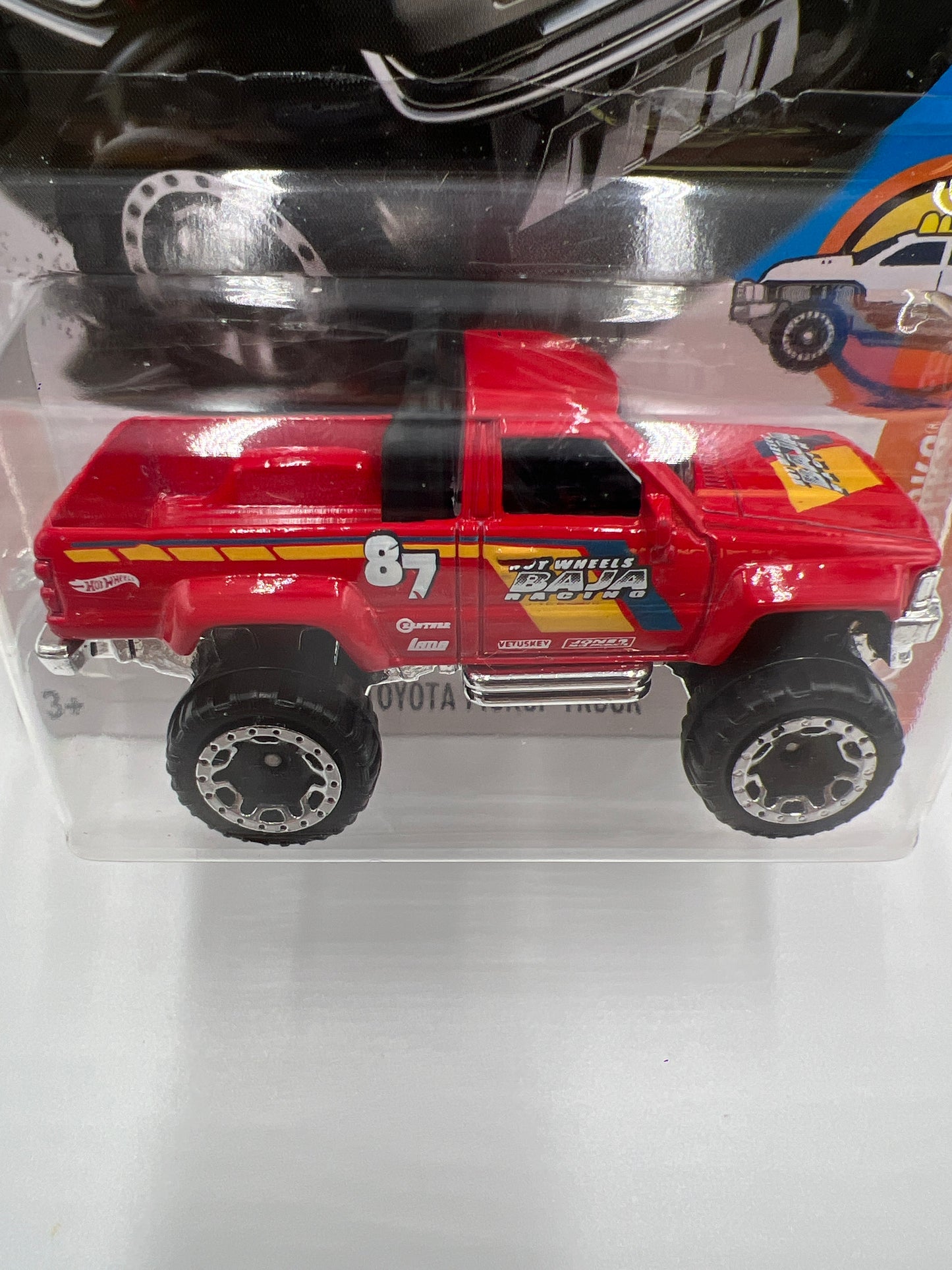 2017 Hot Wheels #82 1987 Toyota Pickup Truck Red (SR)