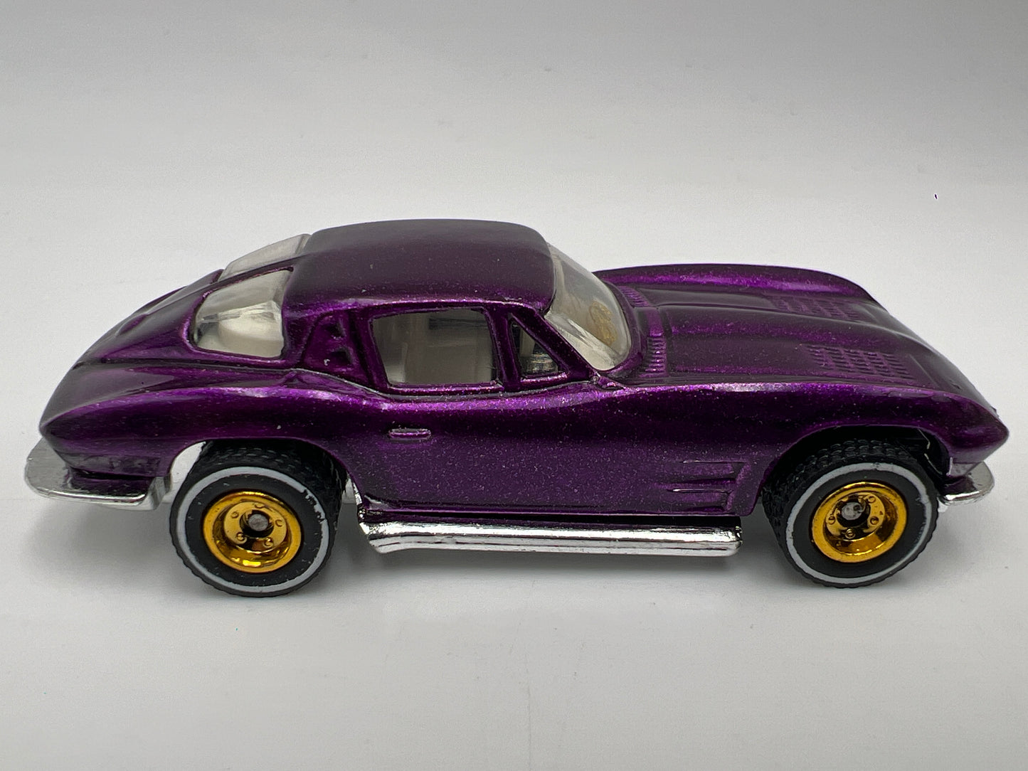 Hot Wheels FAO Schwarz History Of Hot Wheels II Set Split Window 63 Corvette Purple Loose