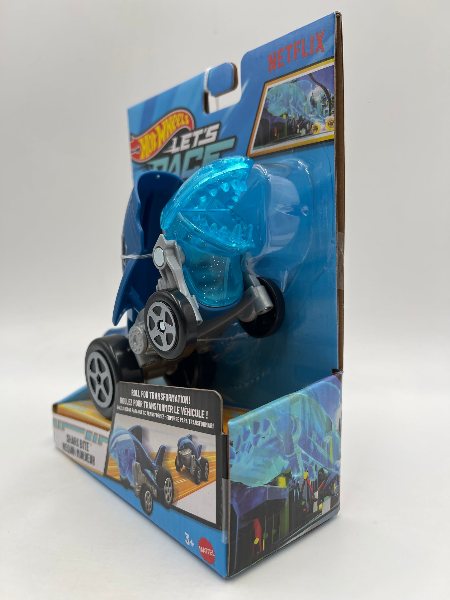 Hot Wheels 1/32 Scale Lets Race Activate Shark Bite Blue