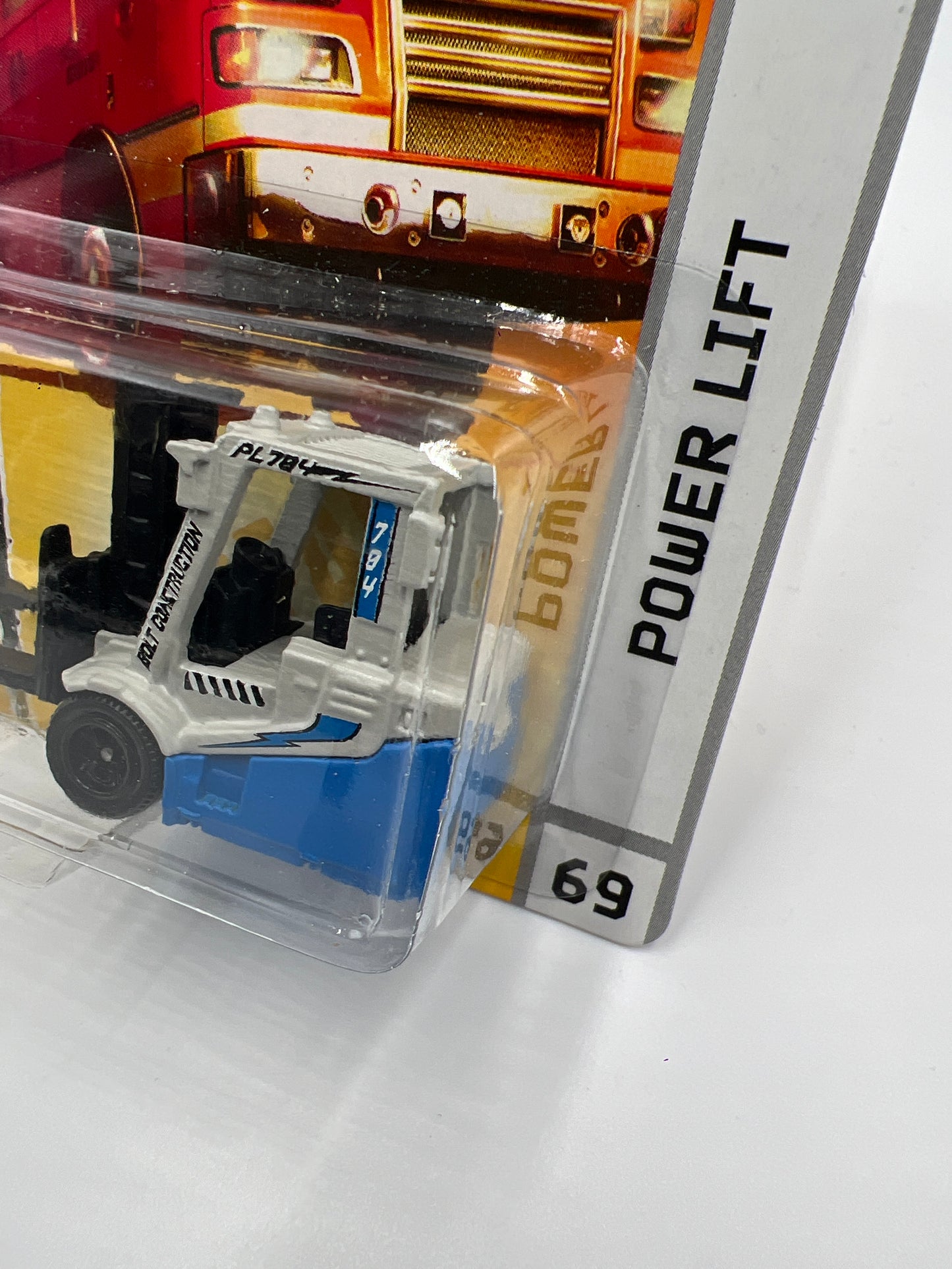 Matchbox #69 Highway Maintenance Power Lift Gray/Blue 206F