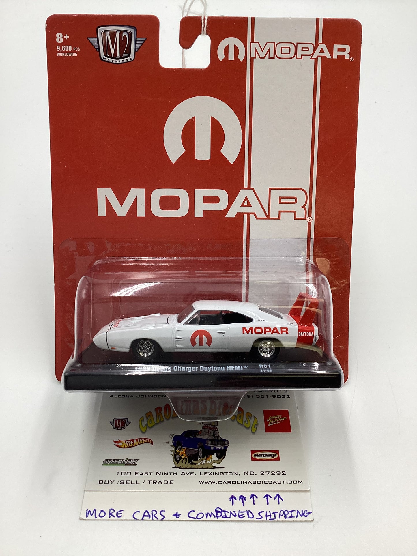 M2 Machines Auto Driver Mopar 1969 Dodge Charger Daytona Hemi White R81 192E