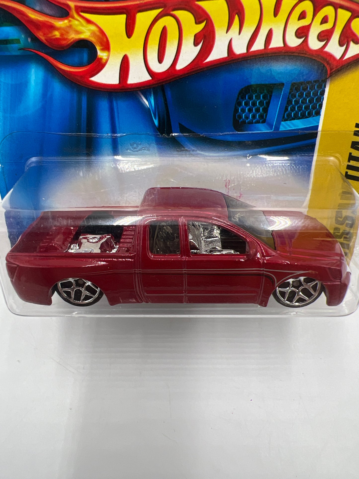 2006 Hot Wheels New Models #31 Nissan Titan Red Short Card W/Protector