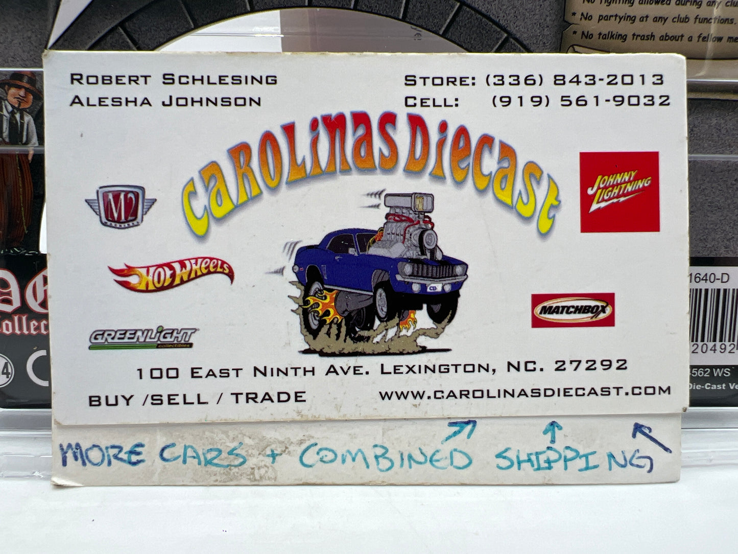 Greenlight x DGA Homie Rollerz CHASE 64 Chevy Impala Gold & Estilo/Hawkeye