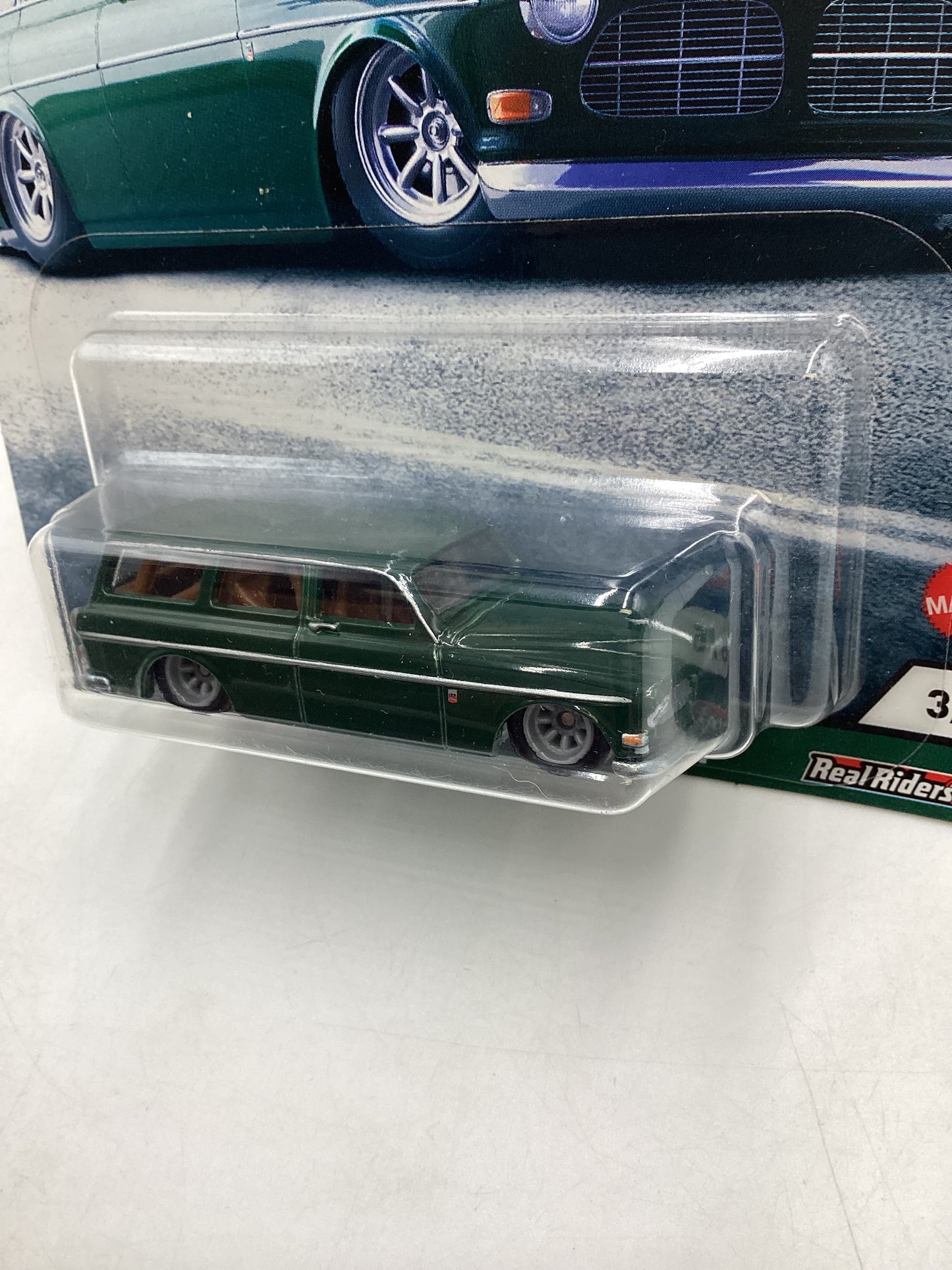 2021 Hot wheels Fast wagons 3/5 Volvo P220 Amazon Wagon 246J