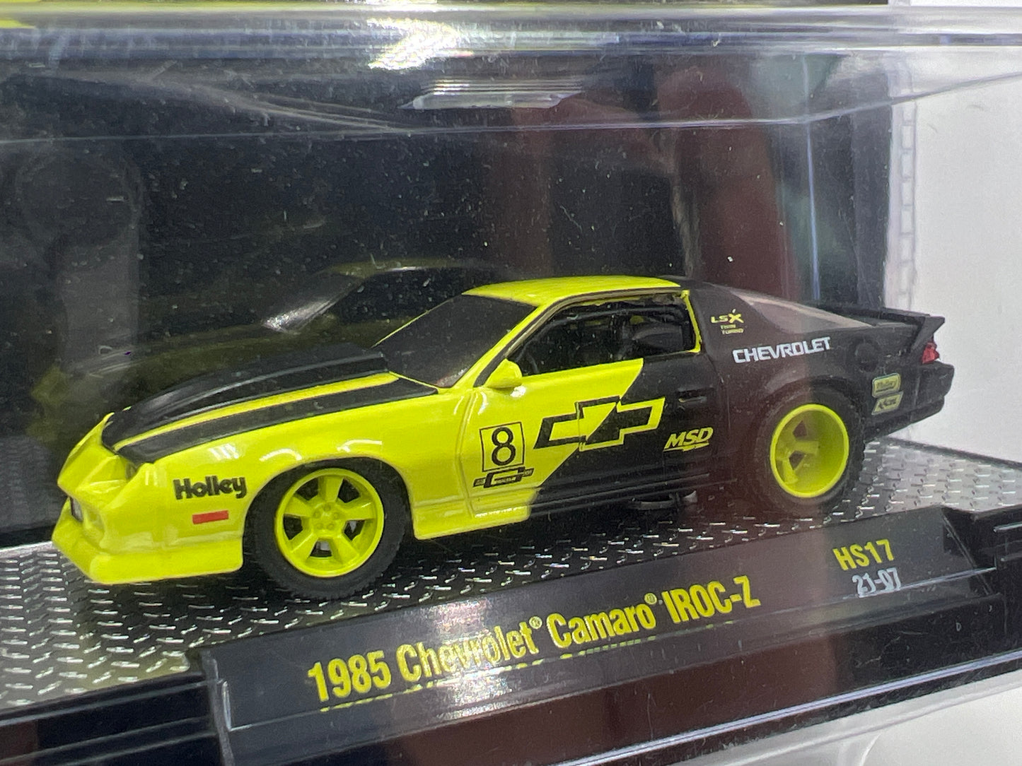 M2 Machines Hobby Exclusive 1985 Chevrolet Camaro IROC-Z HS17 194D