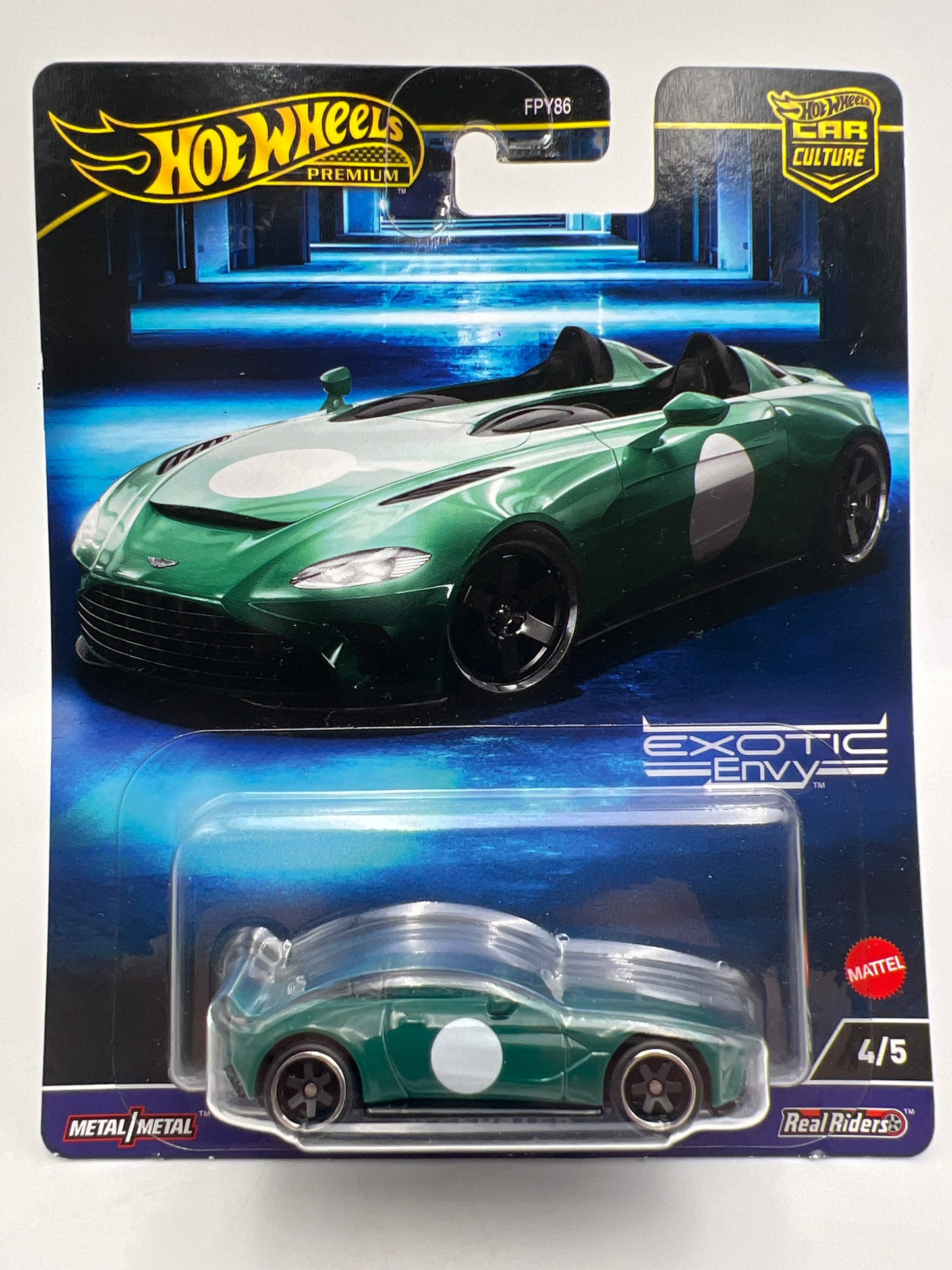 Hot Wheels Premium Car Culture Exotic Envy #4 Aston Martin V12 Speedster