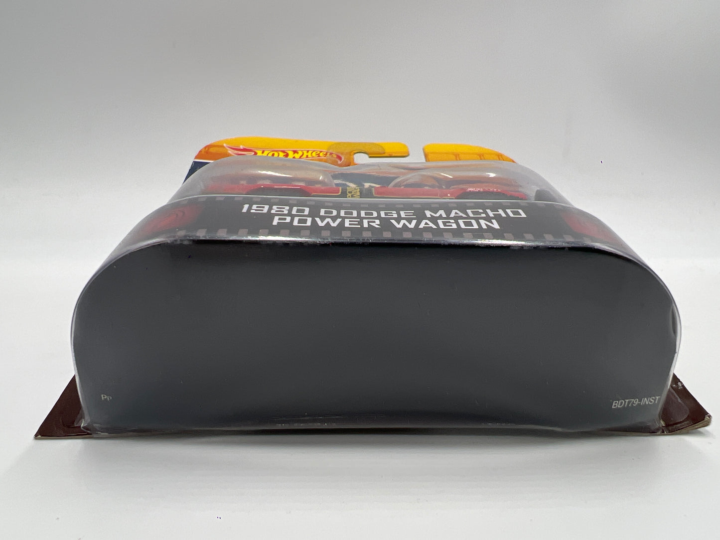 Hot Wheels Retro Entertainment Simon & Simon 1980 Dodge Macho Power Wagon W/Protector Bad Card