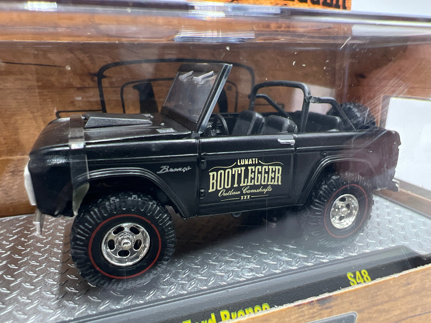 M2 Machines Lunati Bootlegger 1966 Ford Bronco Black S48