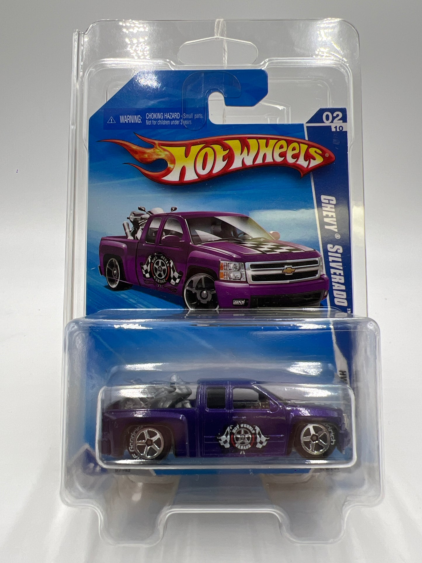 2010 Hot Wheels Garage #070 Walmart Exclusive Chevy Silverado Purple W/Protector