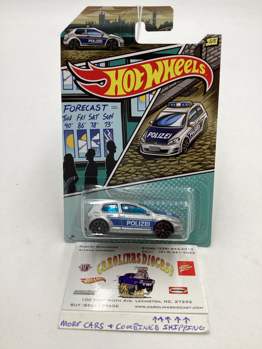 Hot Wheels WM Exclusive Police 5/5 Volkswagen Golf MK7 157G