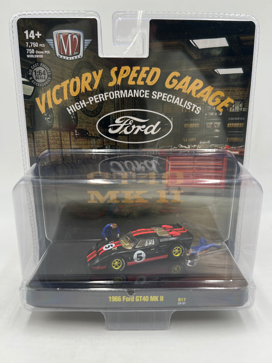 M2 Machines Diorama R17 CHASE 1966 Ford GT40 MK II