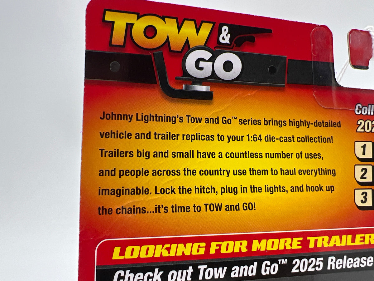 Johnny Lightning White CHASE Tow & Go 1981 Jeep Wagoneer W/Camping Trailer Card Not Perfect