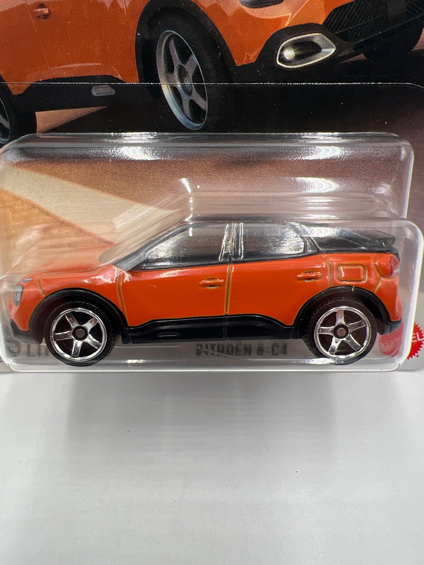 2025 Matchbox #94 Citroen e-C4 Orange 211D