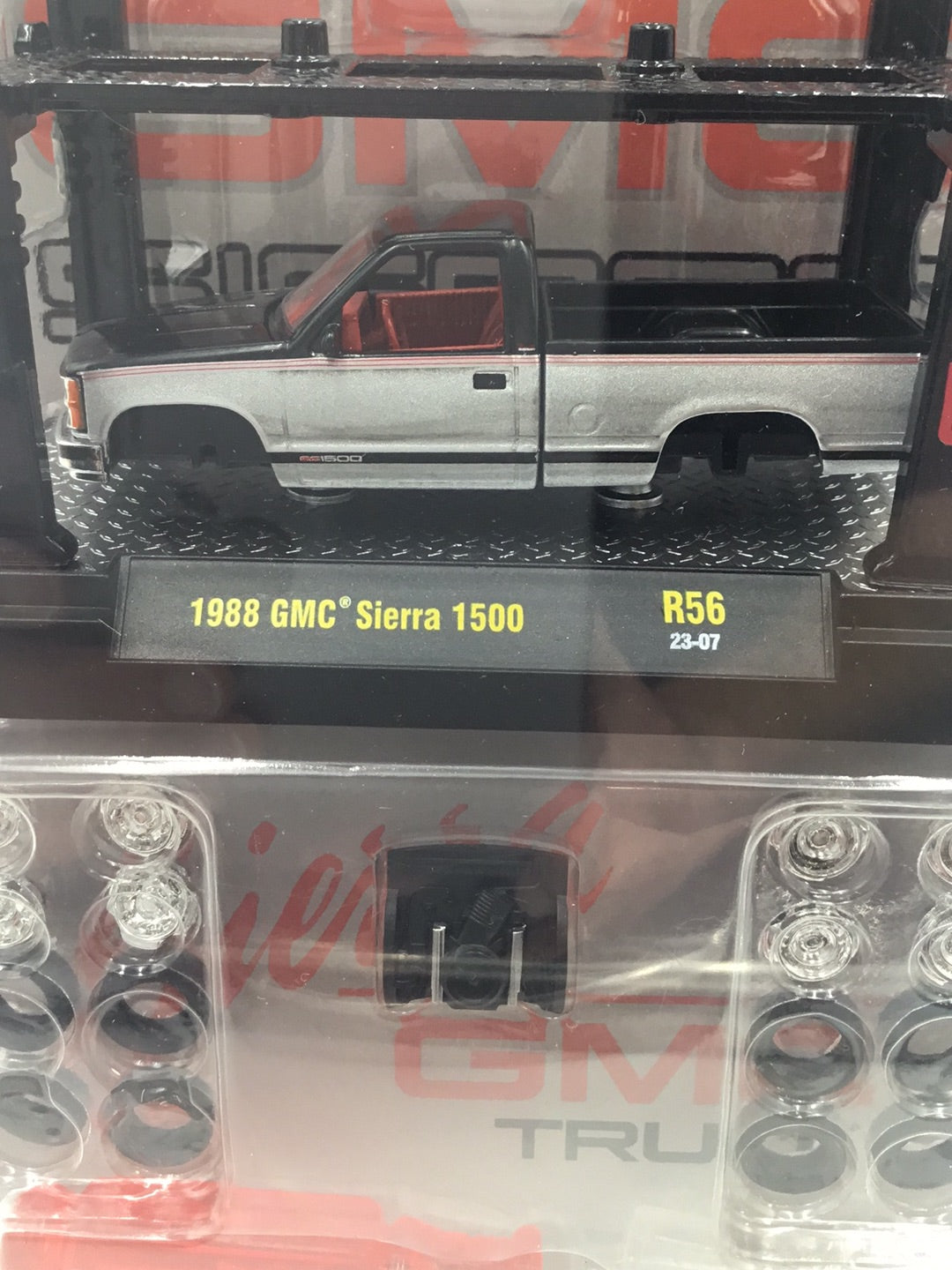 M2 1988 GMC R56 model kit