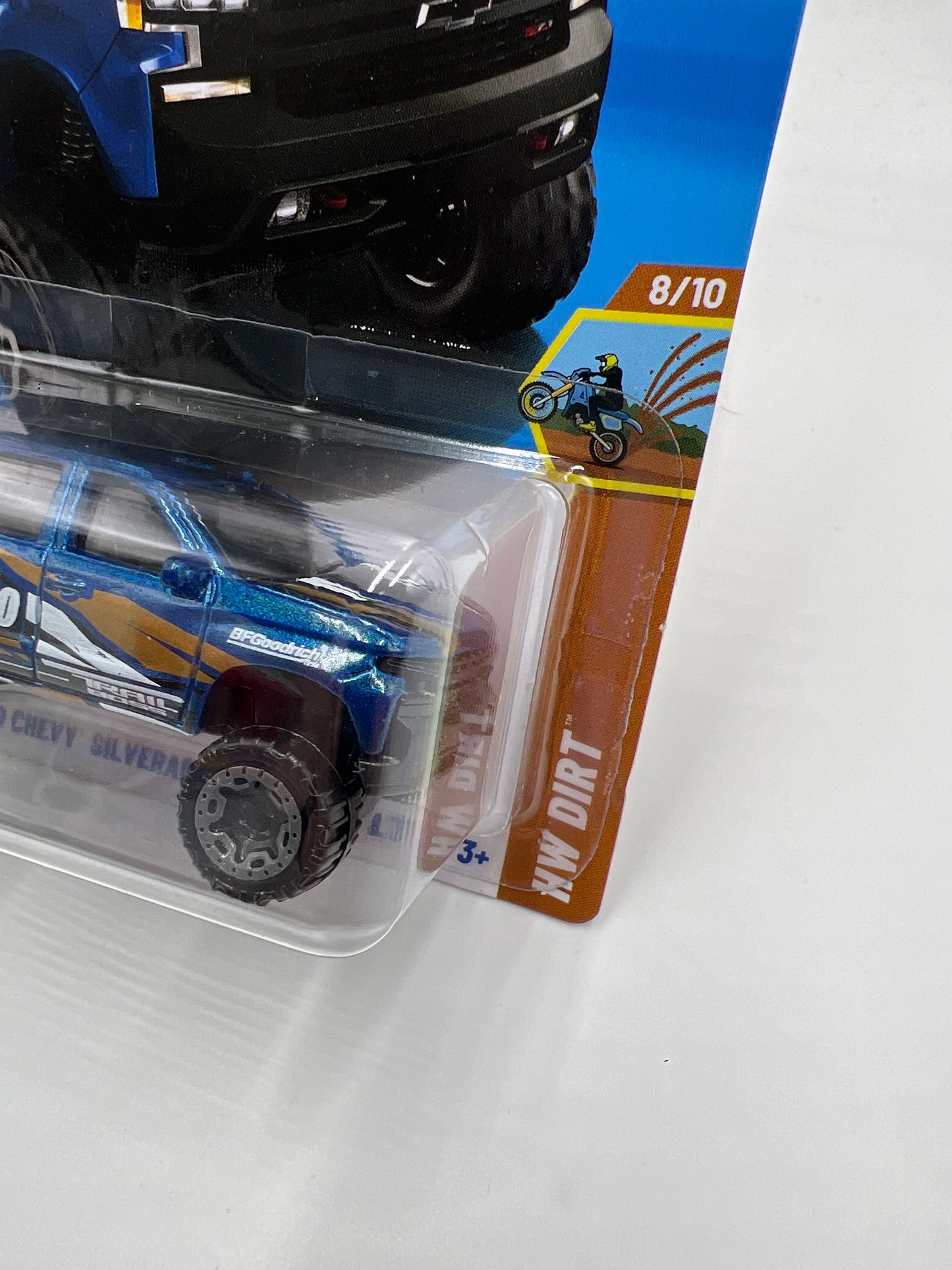 2025 Hot Wheels H Case Dirt #152 19 Chevy Silverado Trail Boss LT Blue 15B