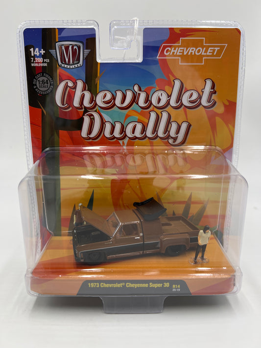 2025 M2 Machines Diorama 1973 Chevrolet Cheyenne Super 30 Brown R14 197G
