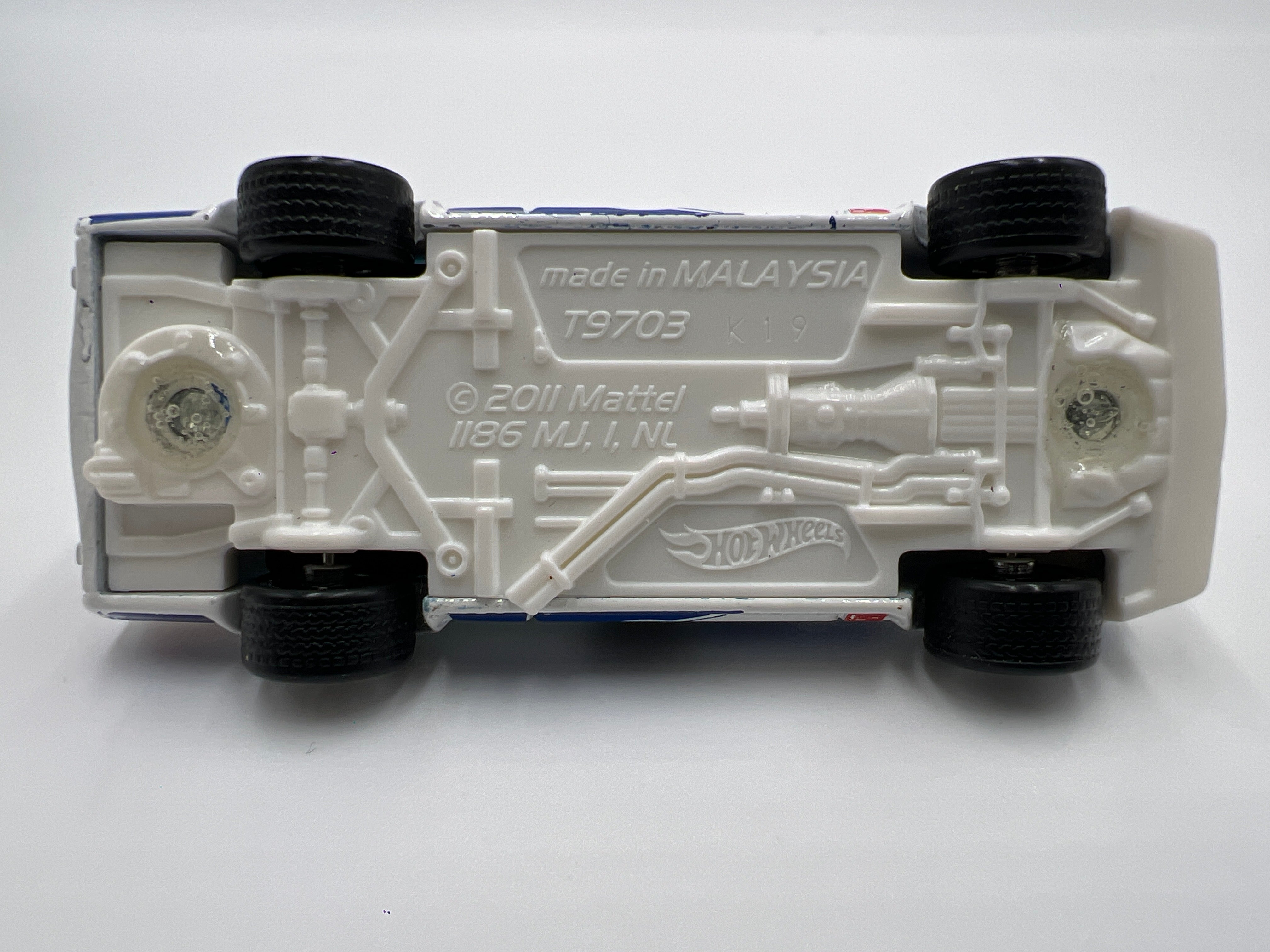 Hot Wheels Nissan Skyline H/T 2000GT-X White CUSTOM – carolinasdiecast
