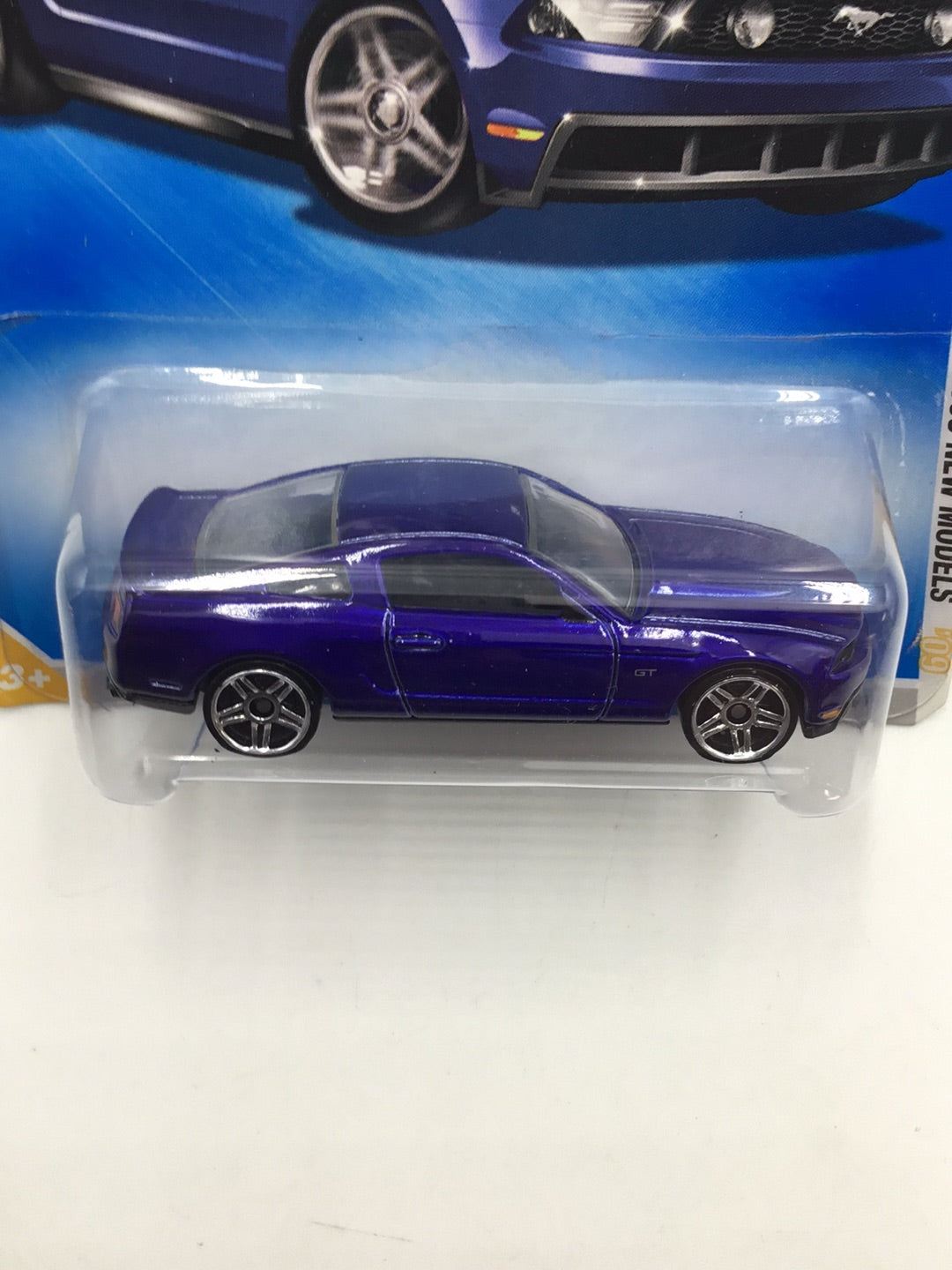 2009 Hot Wheels #41 2010 Ford Mustang GT Blue JJ3