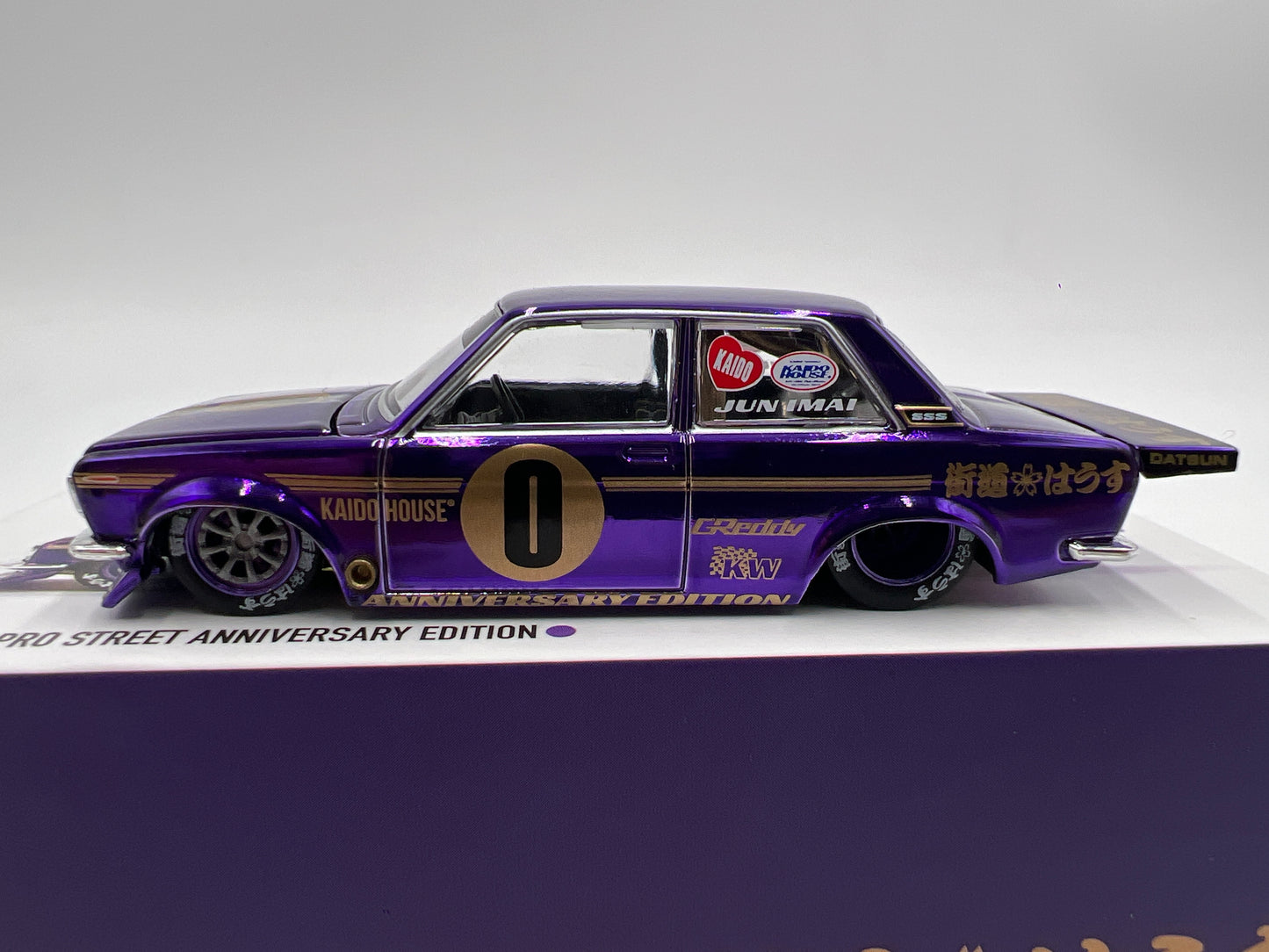 Mini GT Kaido House #138 Datsun 510 Pro Street Anniversary Edition Purple