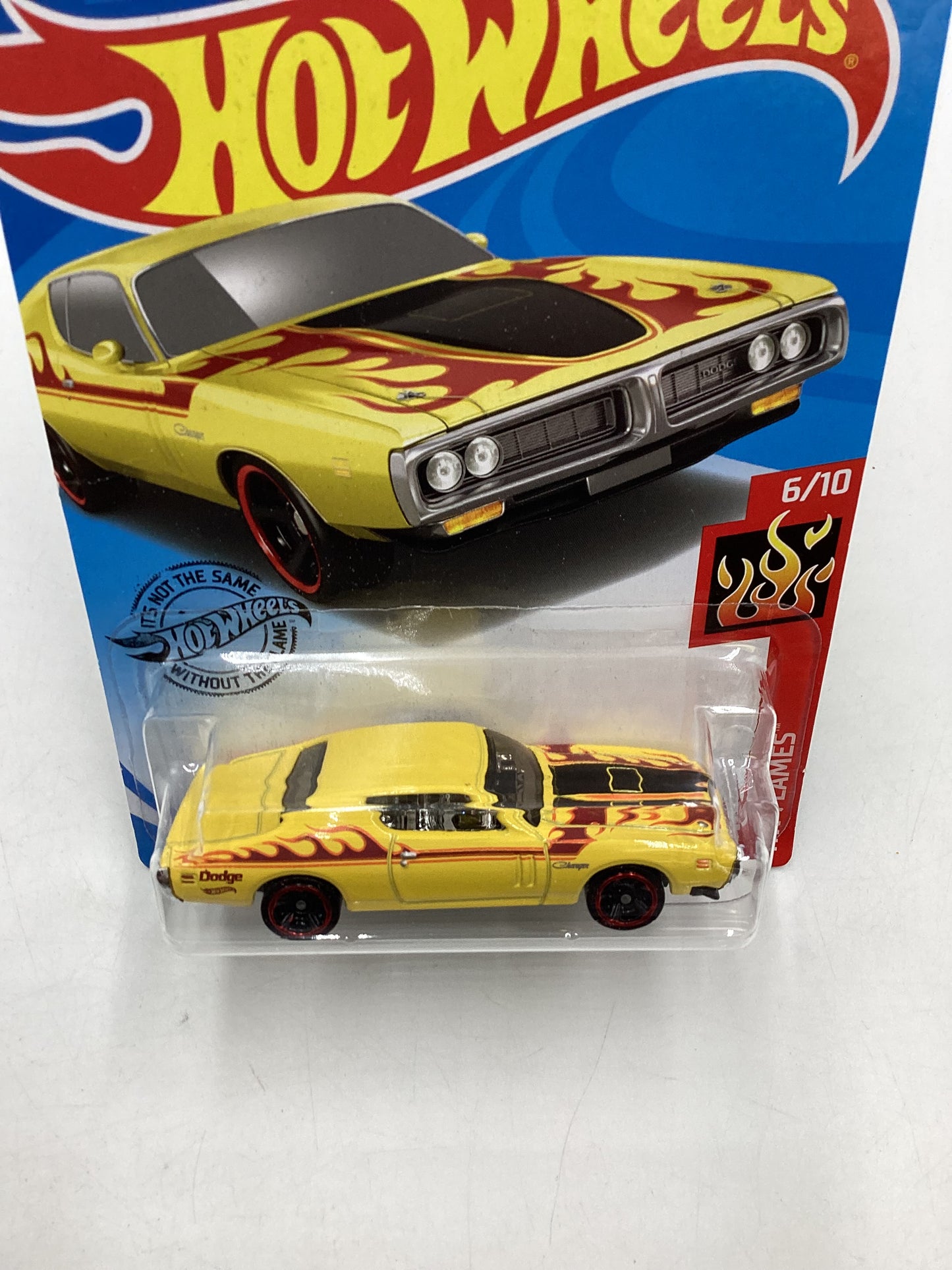 2020 Hot Wheels #188 71 Dodge Charger (Small Crease) 51E