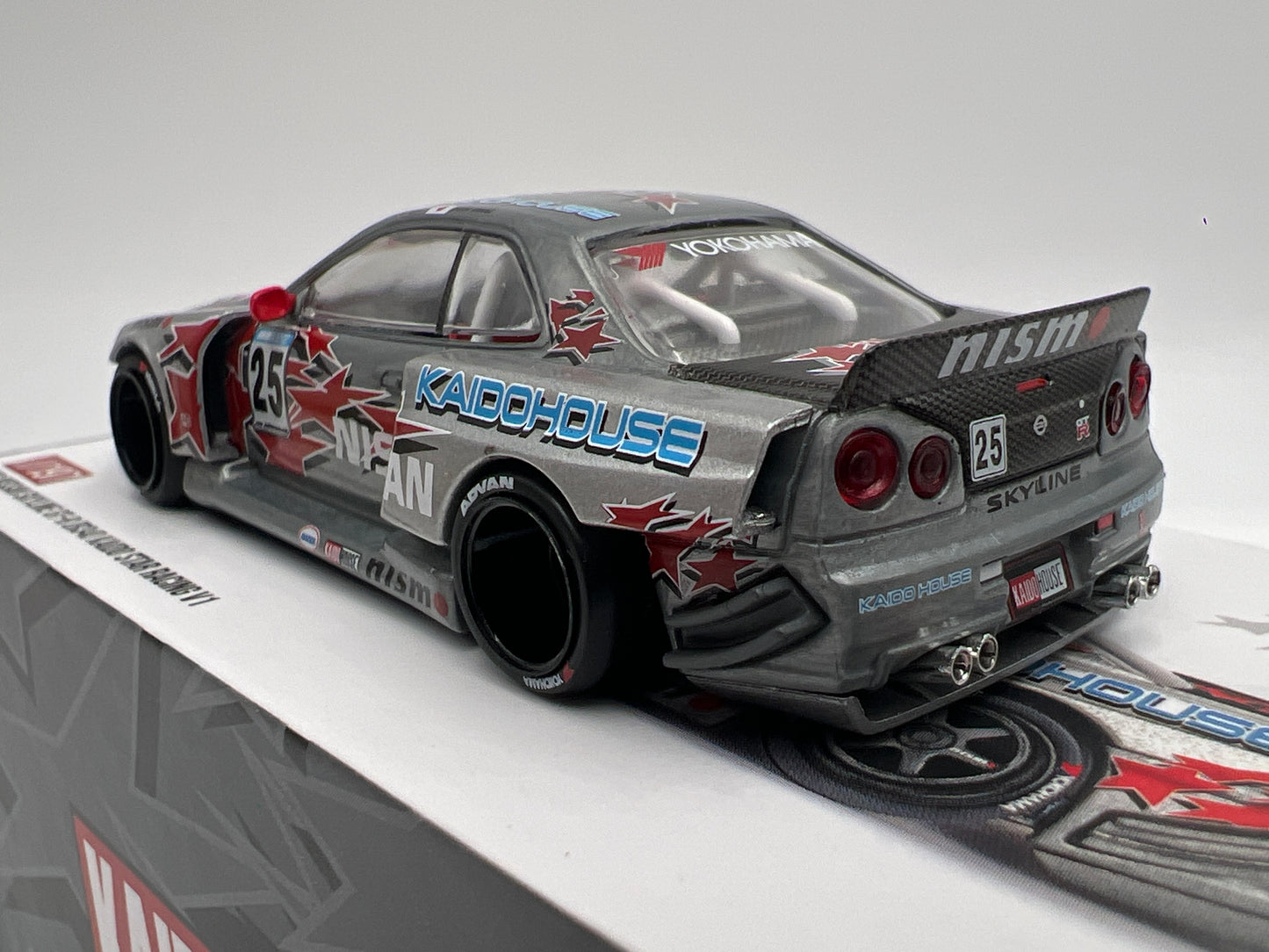 Mini GT Kaido House #197 CHASE Nissan Skyline GT-R R34 Kaido Star Racing V1