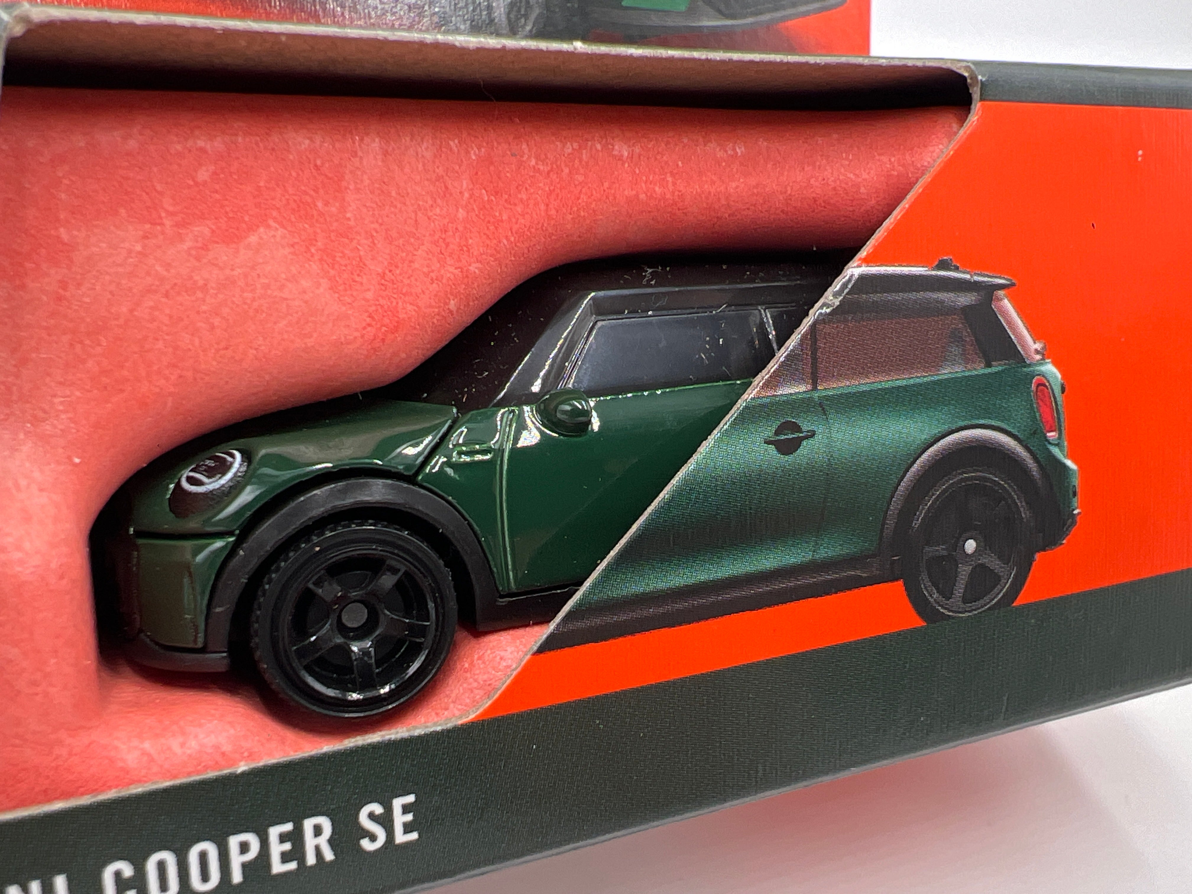 2025 Matchbox Moving Parts #38 2022 Mini Cooper SE Green 168J