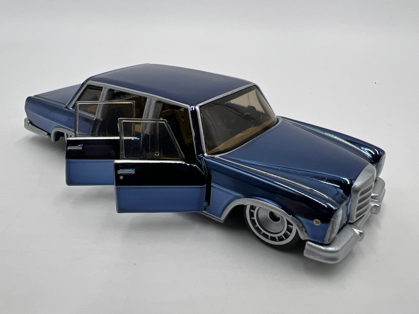 2025 Hot Wheels RLC Mercedes-Benz 600 Blue