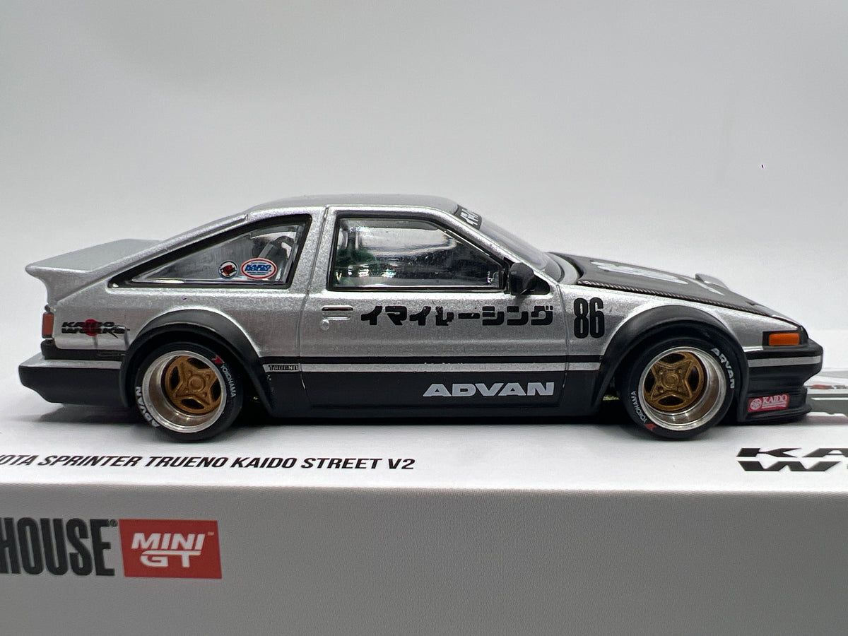 Mini GT Kaido House #218 Toyota Sprinter Trueno Kaido Street V2 Silver