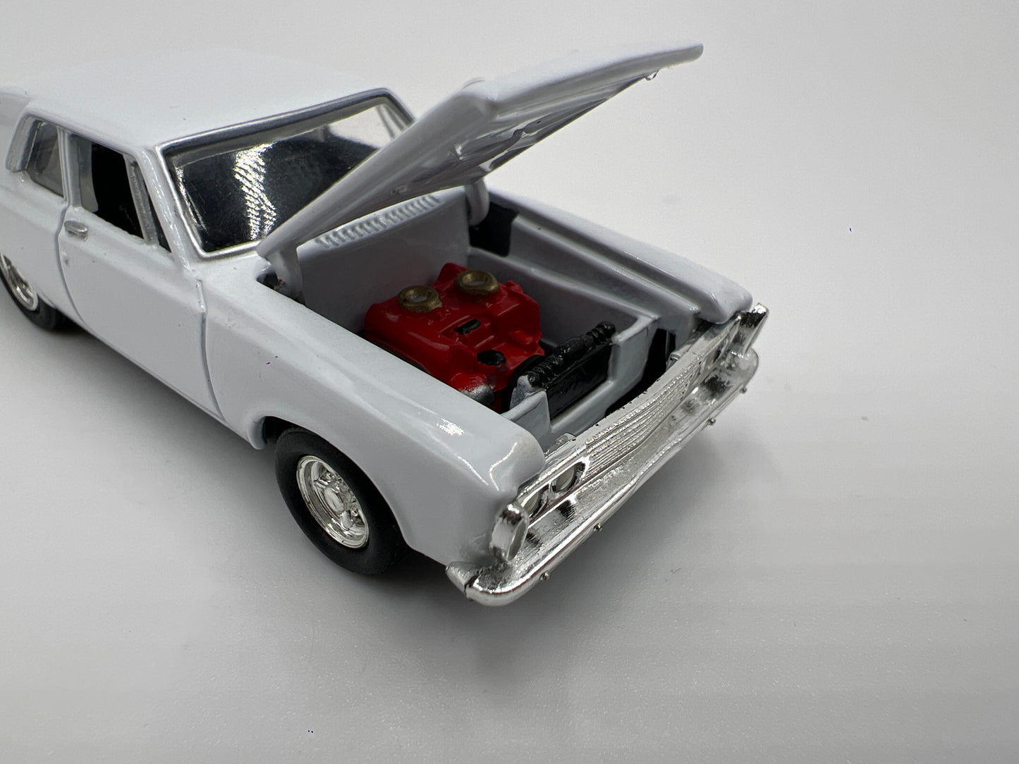 Hot Wheels Collectibles 1/64 Reggies Cars 1963 Plymouth White Loose