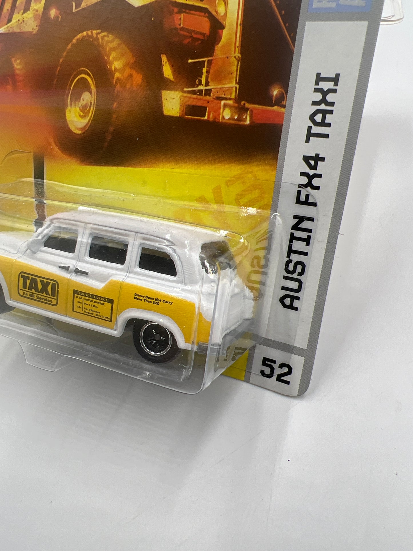 Matchbox City Action Austin FX4 Taxi White #52 67D