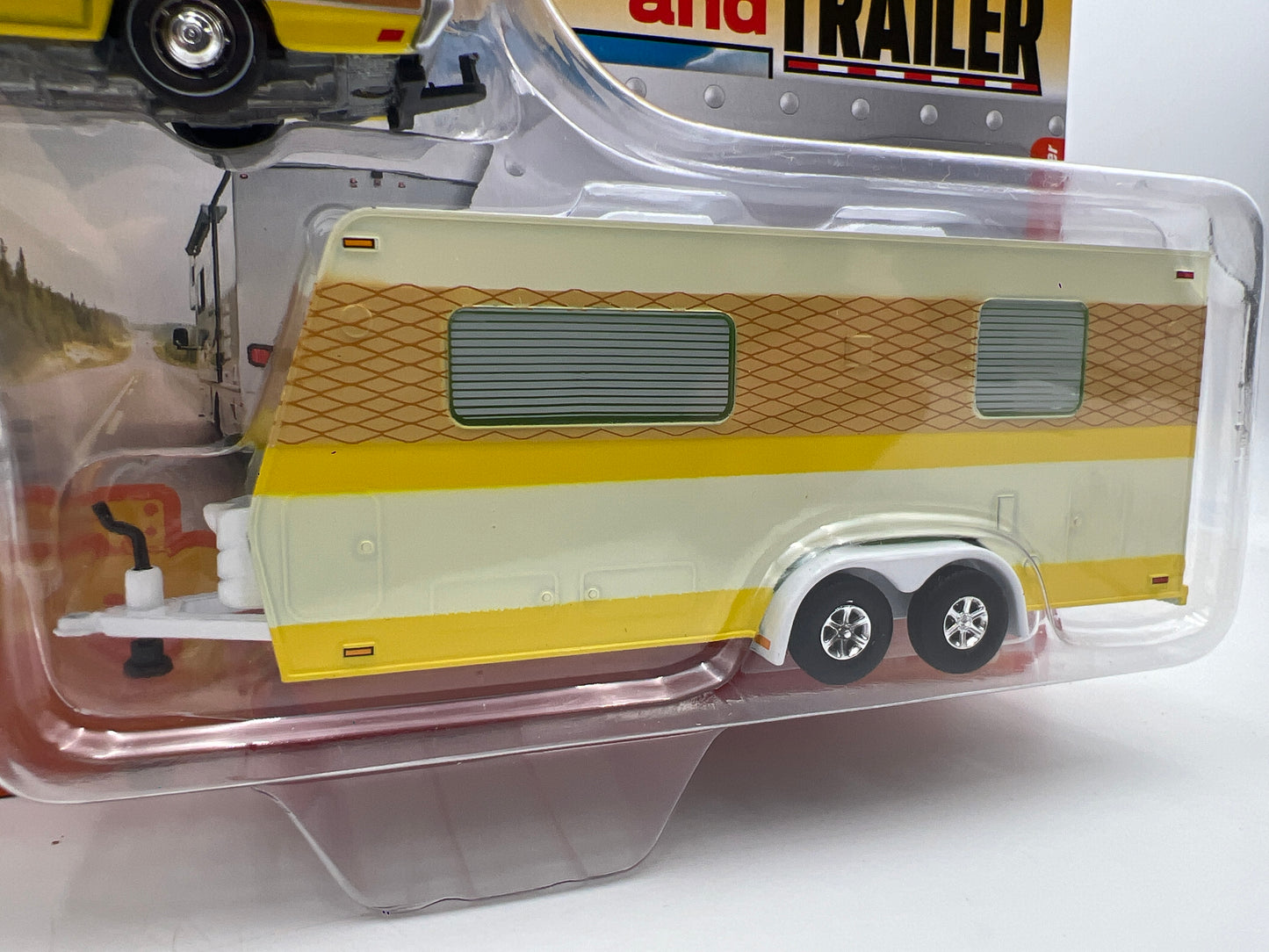 Johnny Lightning Truck And Trailer R1 Version A 1973 Chevy Caprice Wagon W/Camper Trailer