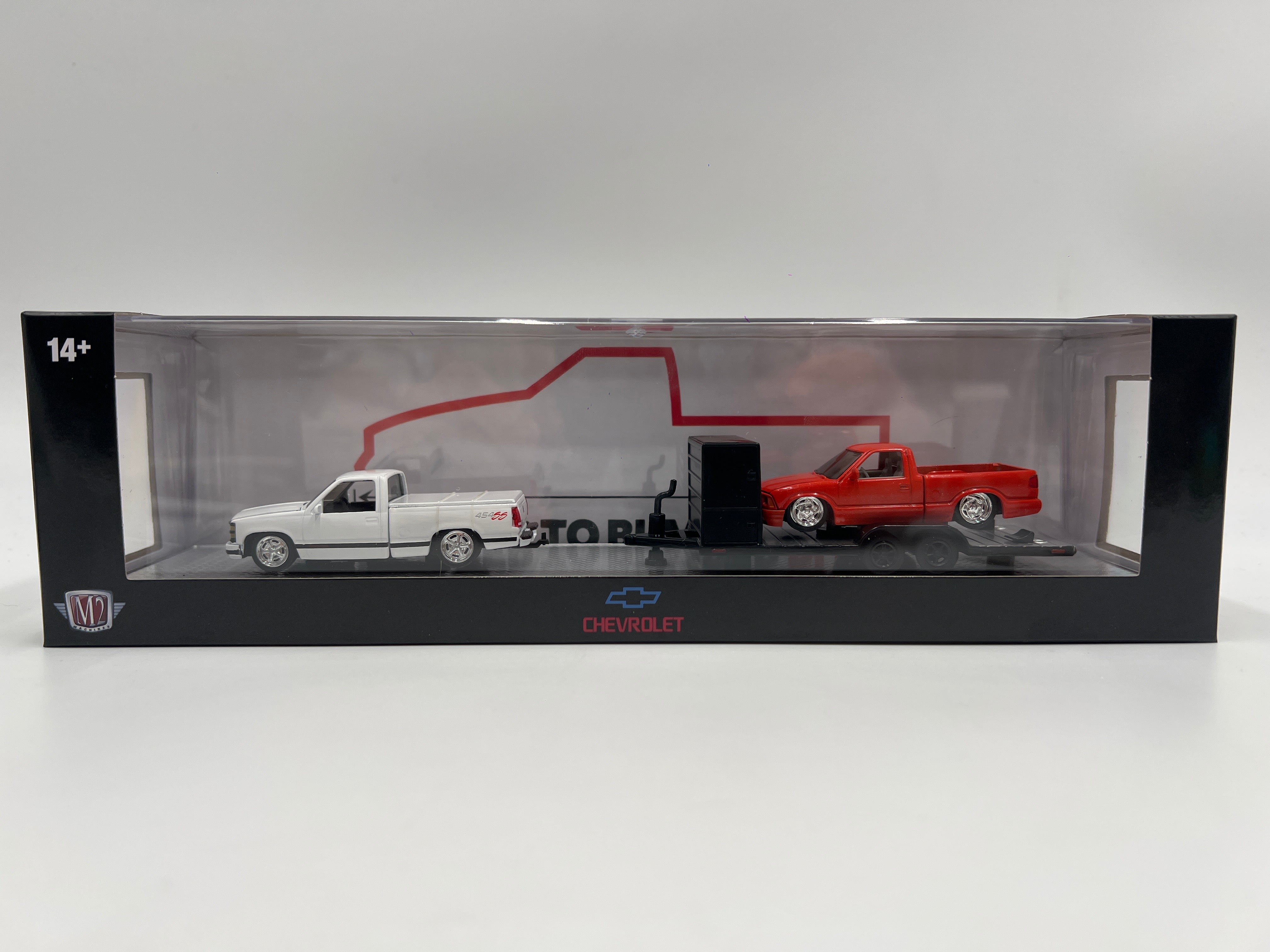 M2 Machines Haulers R95 1995 Chevrolet S10 Custom & 1993 C1500 SS